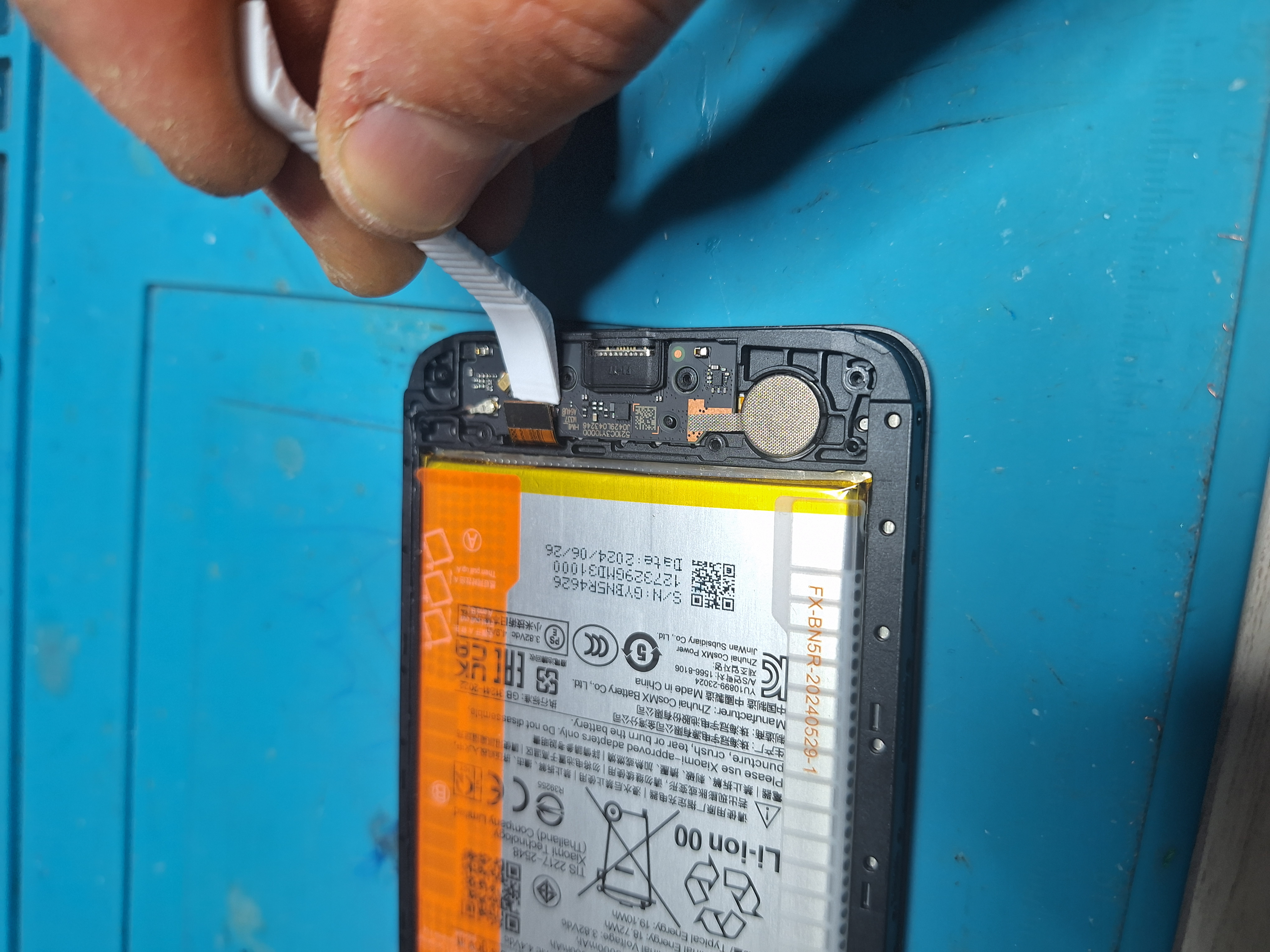 Opening Tool for Smartphone - Notebook - Laptop