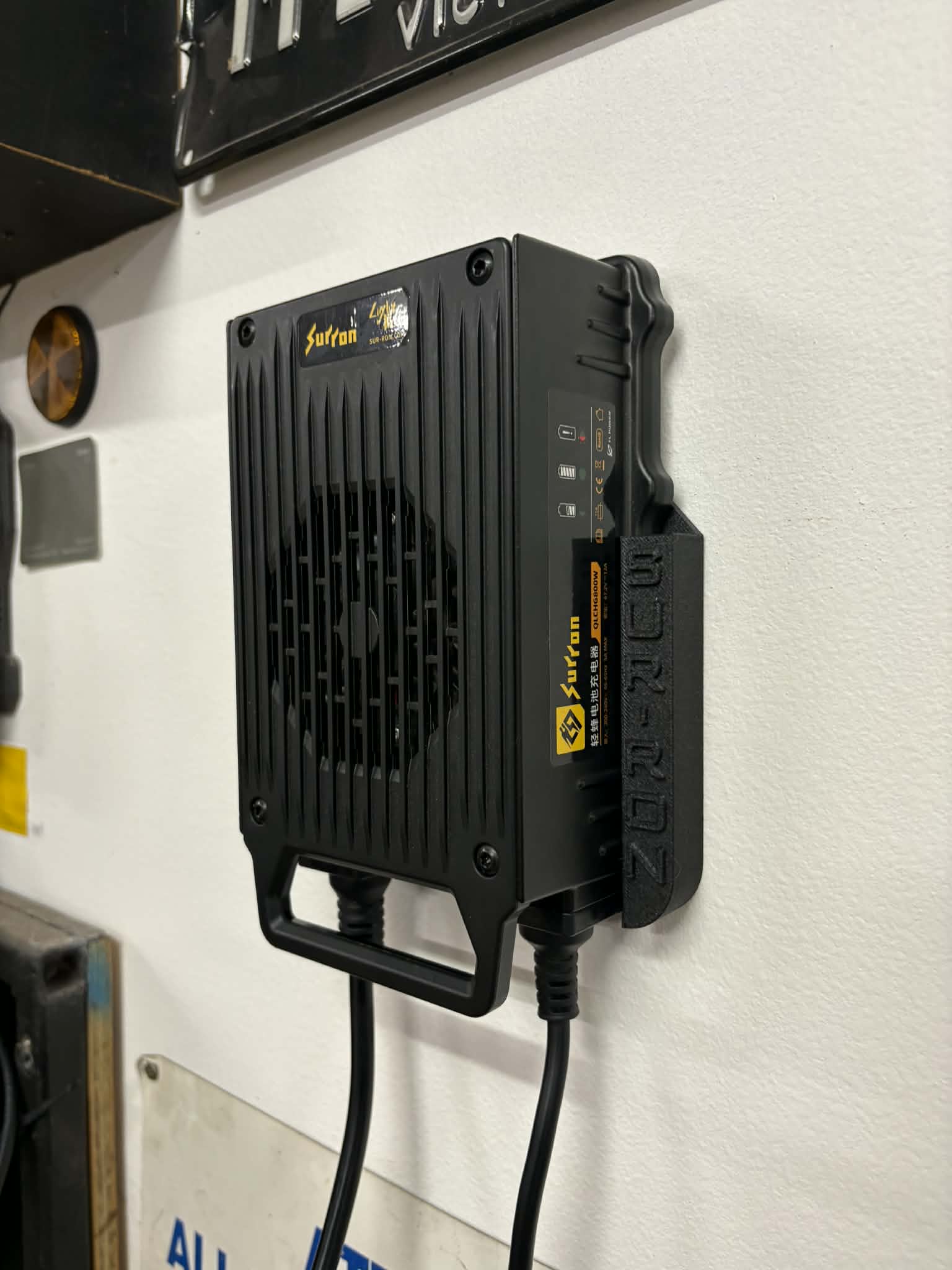 Surron Light Bee Charger 2025 model