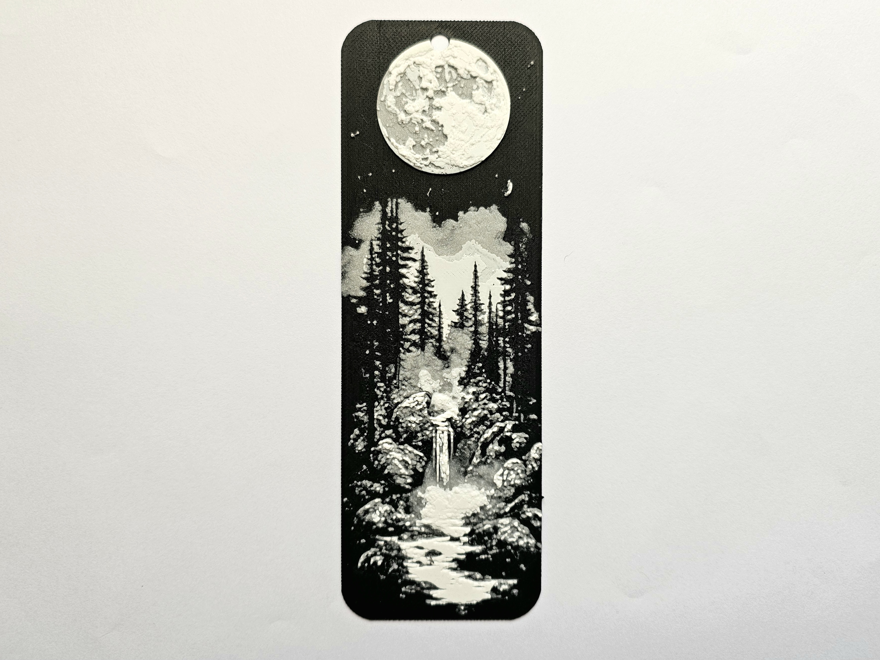 Miniatura 2 do modelo 3D Forest Waterfall - Bookmark