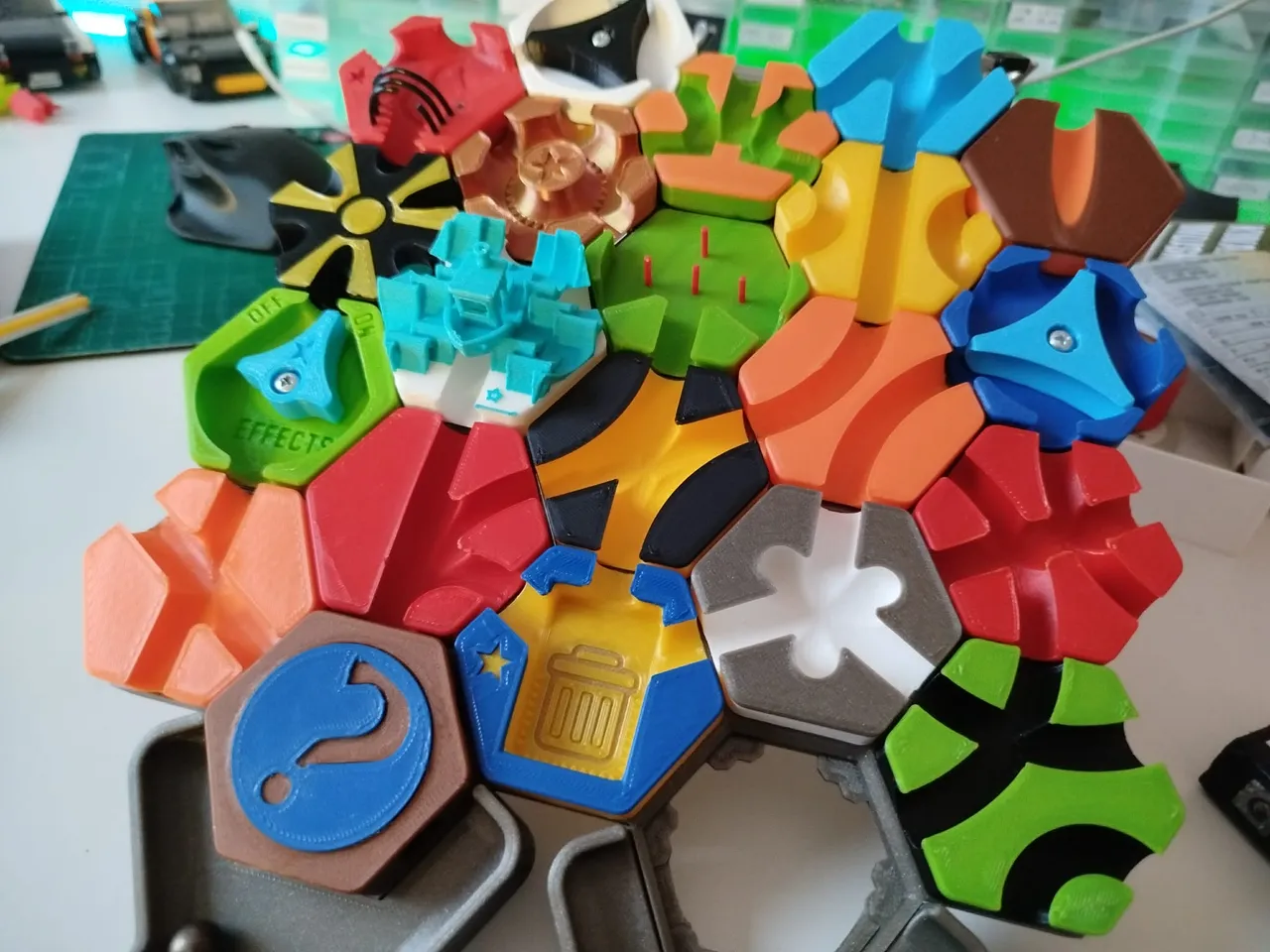 Hextraction H tile (X + DC) by Zdrapek | Download free STL model
