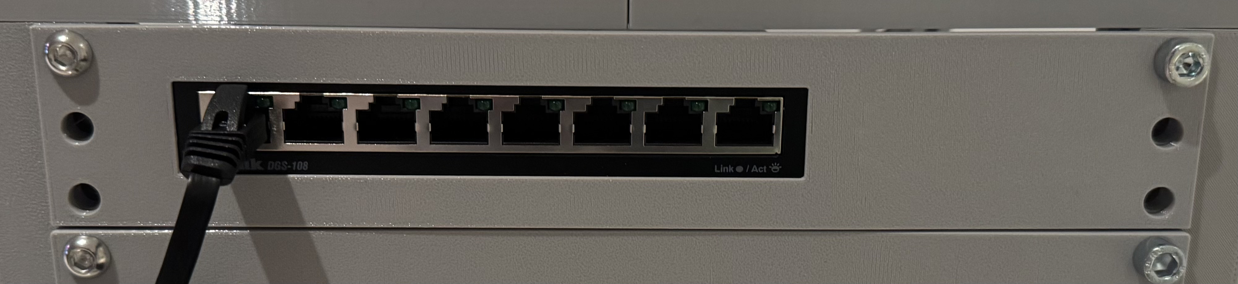 10" Rack mount for D-Link Dgs-108