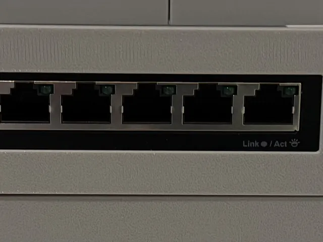 10" Rack mount for D-Link Dgs-108