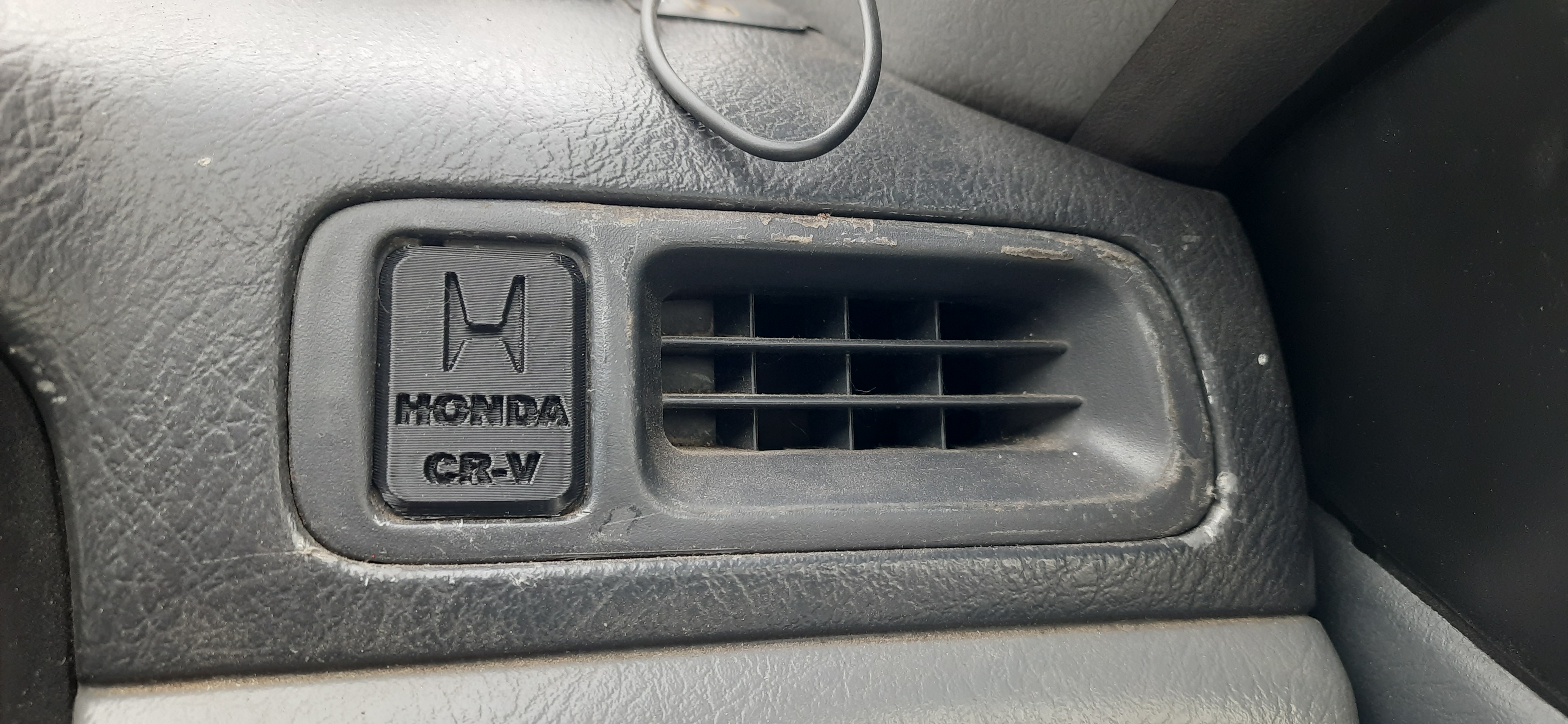 Заглушка кнопки в салоне Honda CR-V RD1