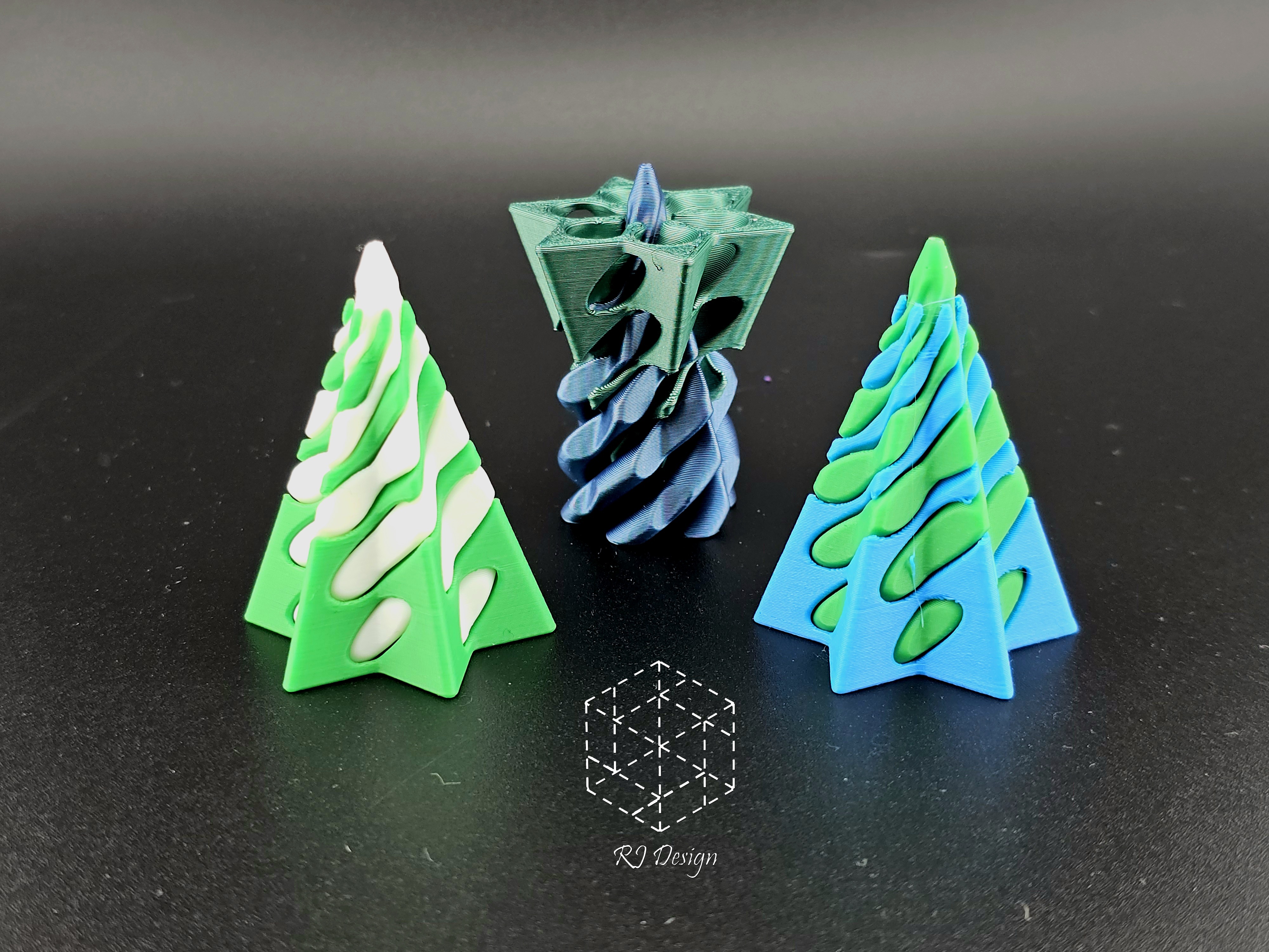 V2 Series - Mini Christmas Tree (Star Shaped)