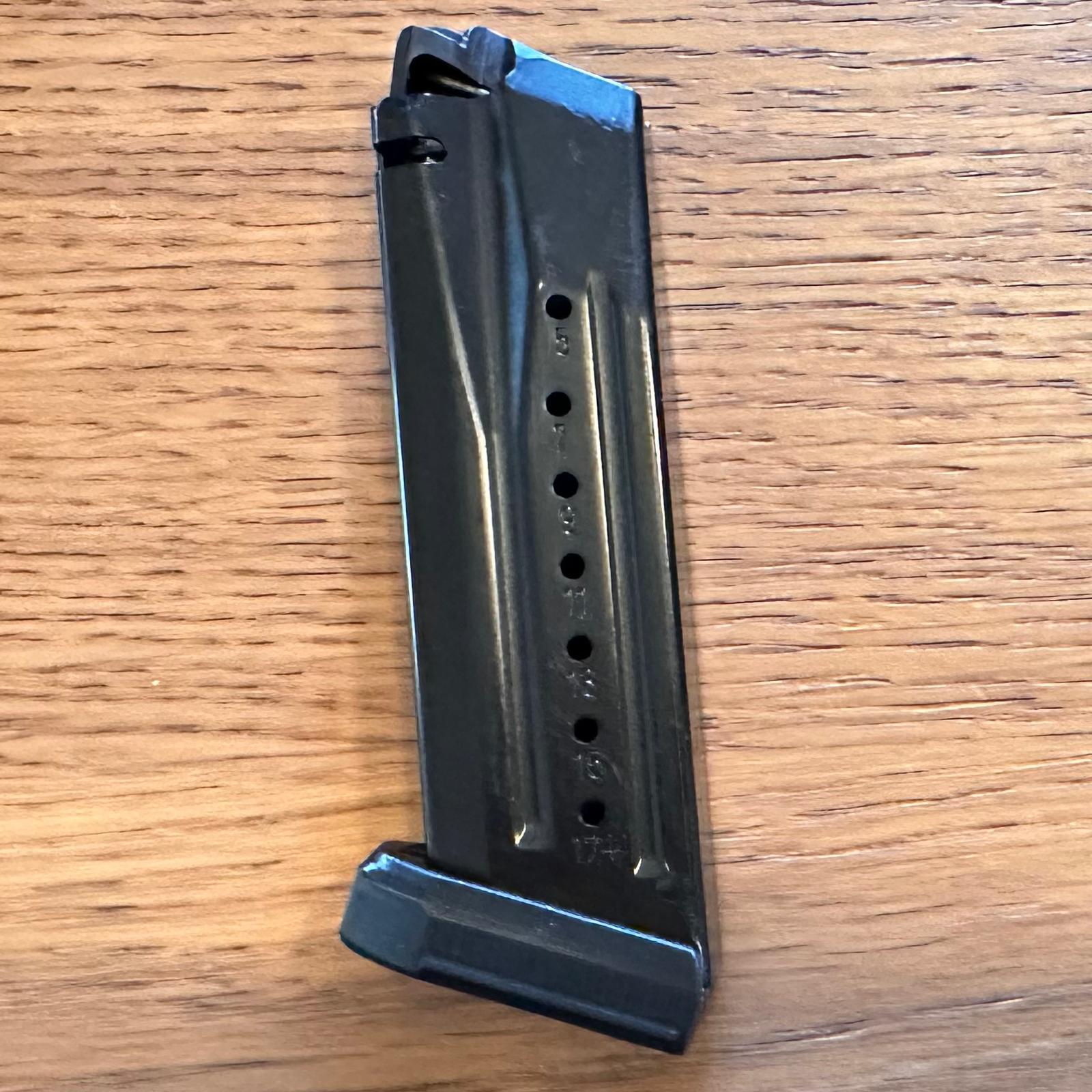 Lago Arms Alien Base Pad kit