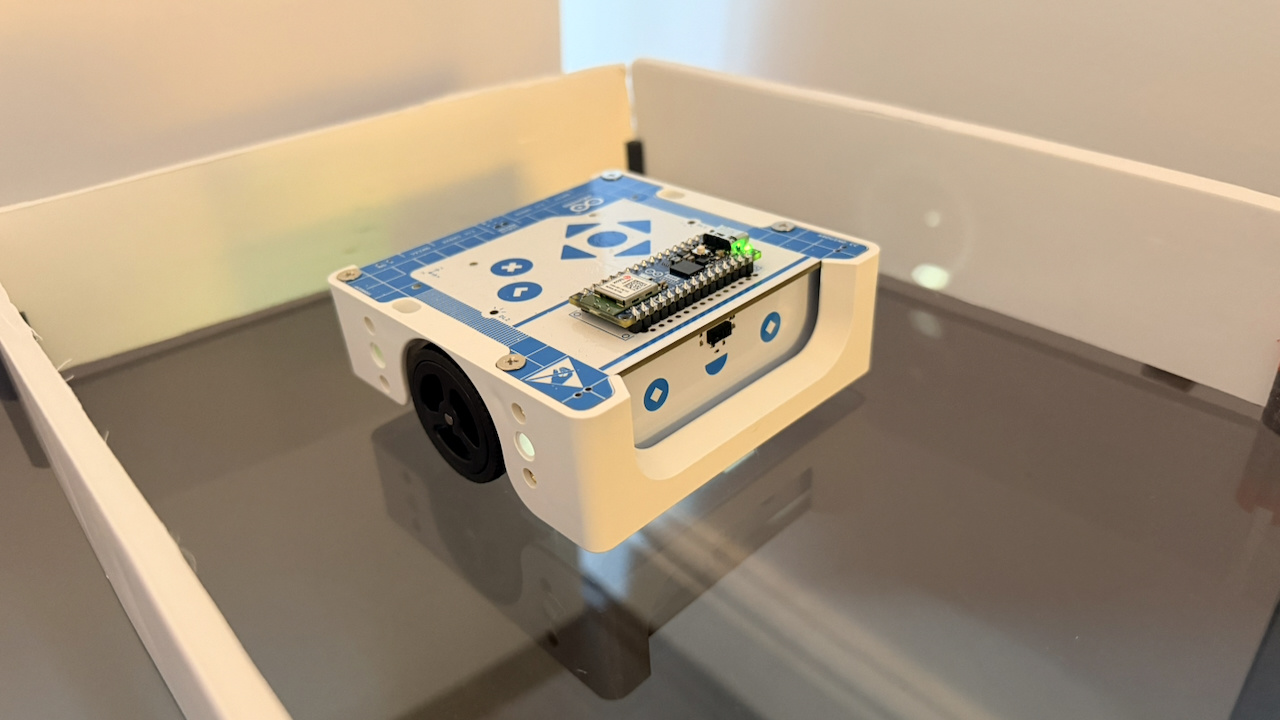 Robot Maze Posts — thumbnail 2