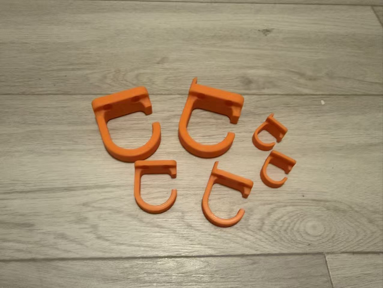 Simple cable hooks / underdesk hook