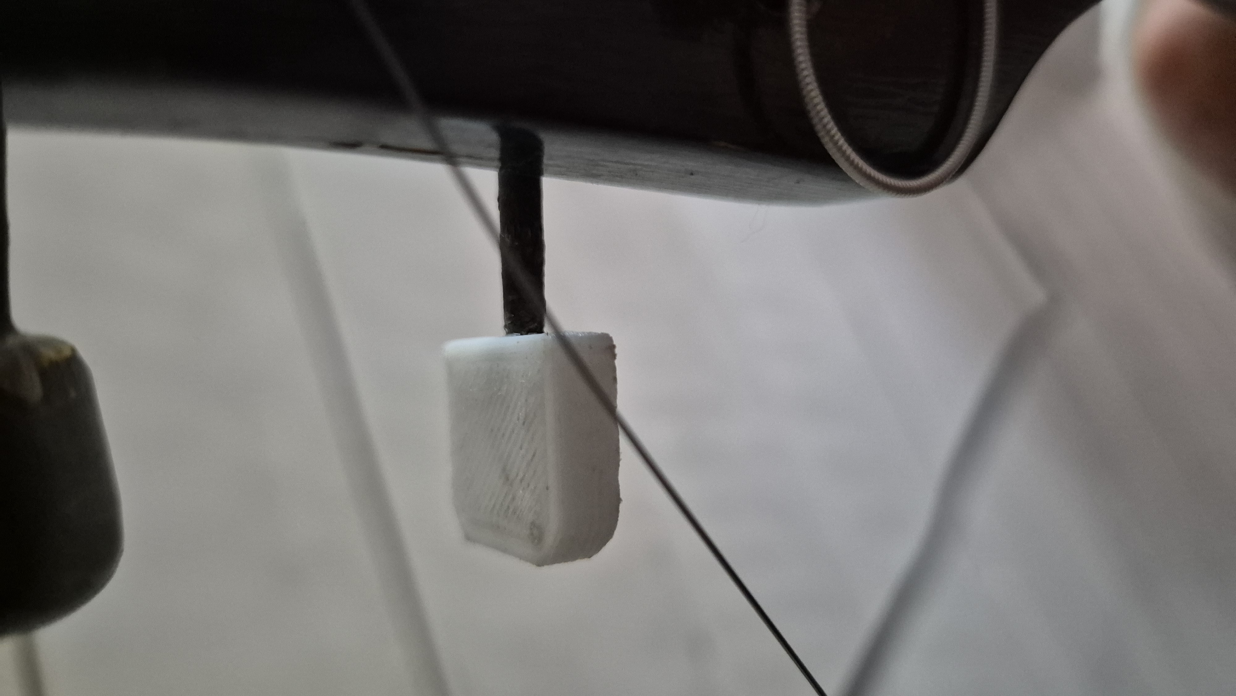Guitar turning peg