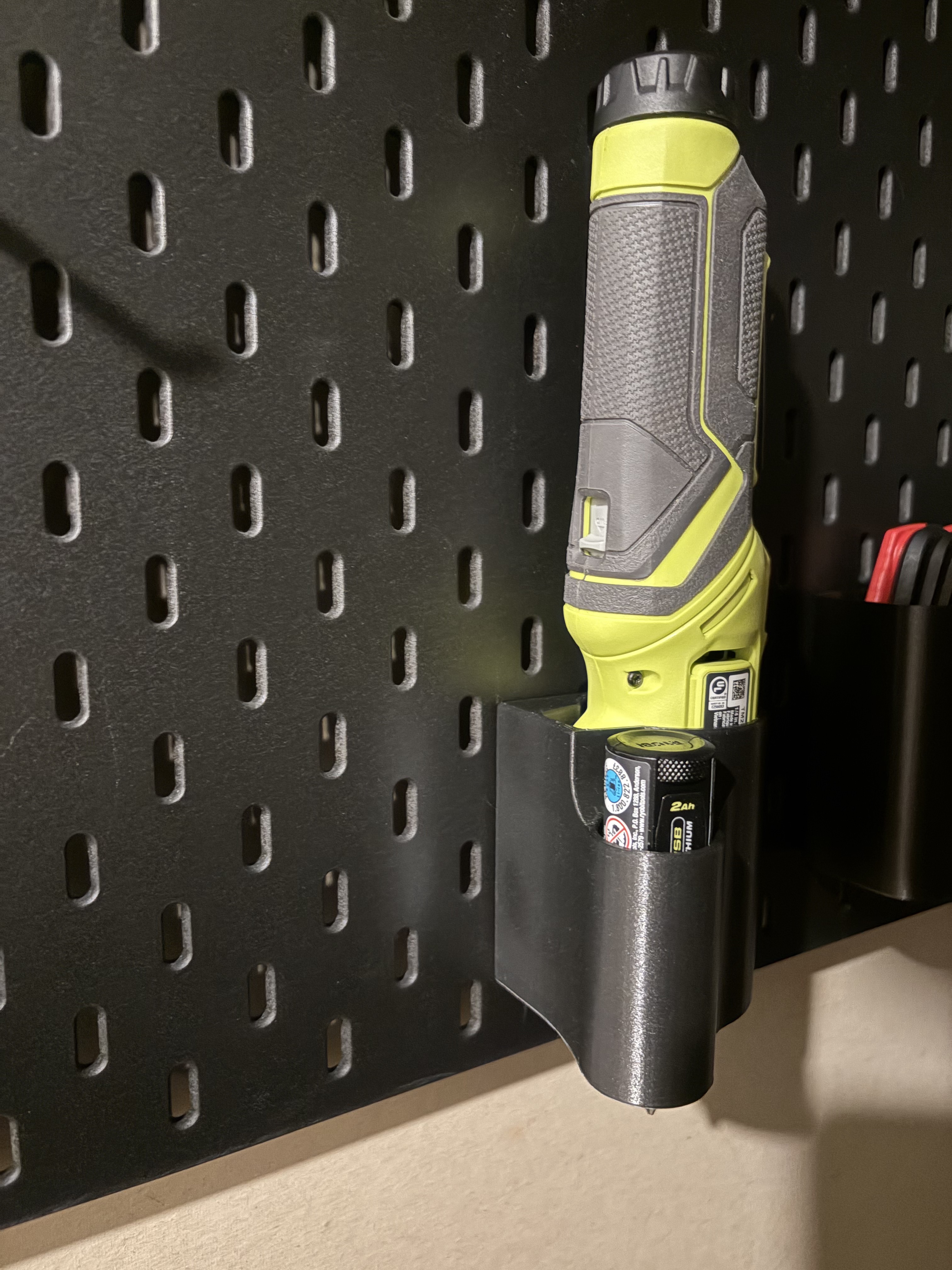 SKADIS Universal Peg Mount for Ryobi USB Cordless Screwdriver