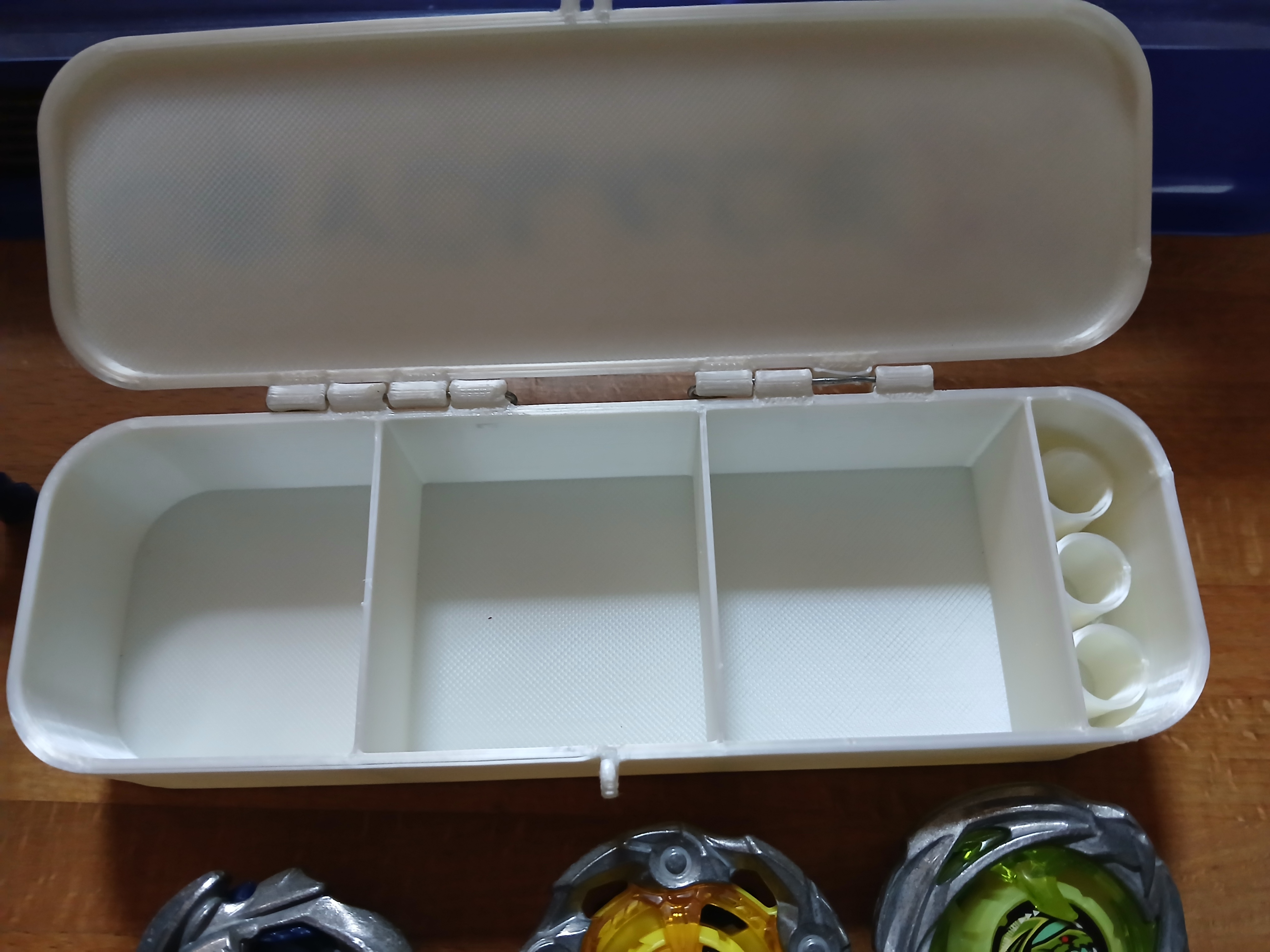 Miniatura 3 do modelo 3D beyblade X box