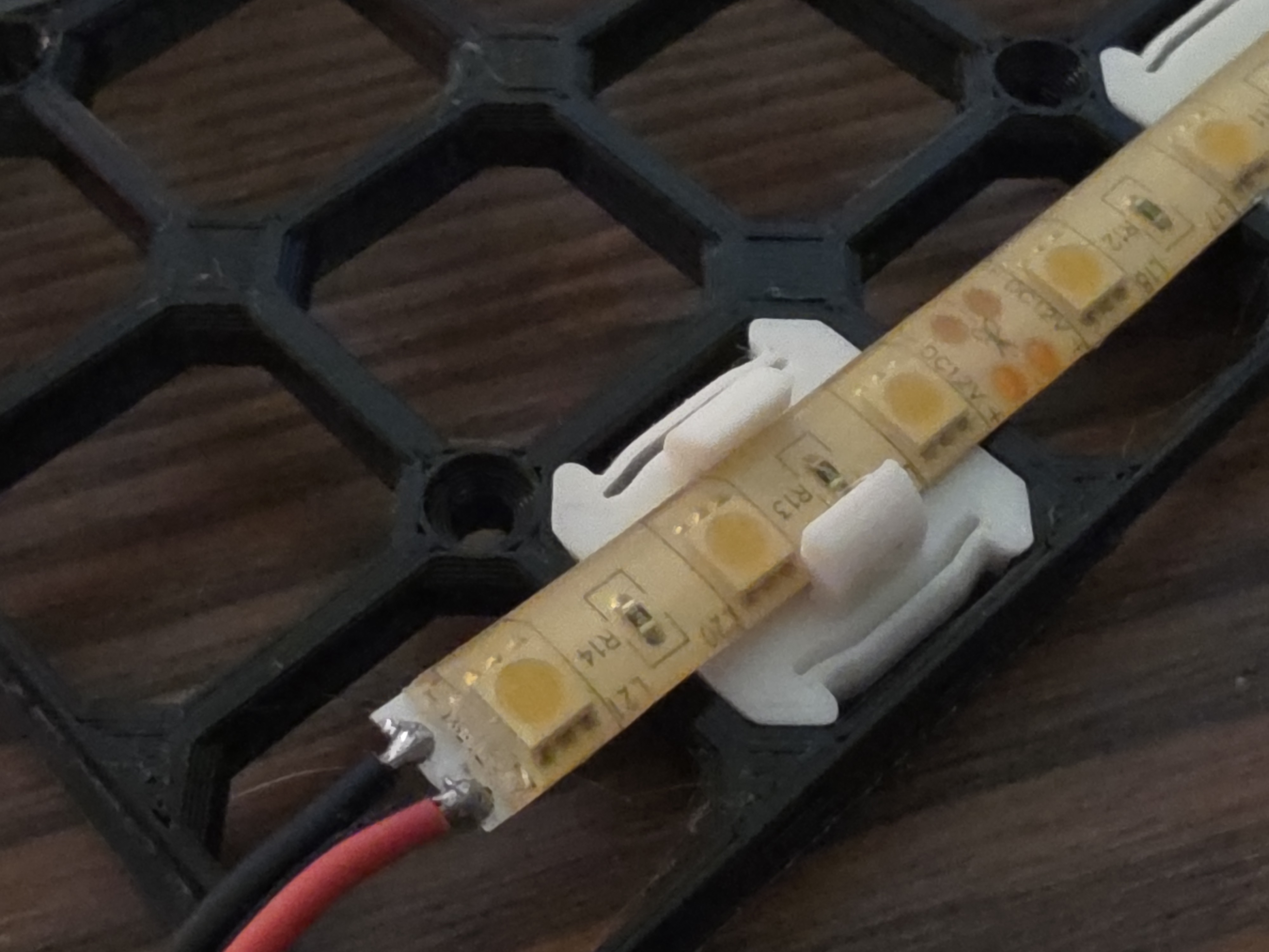 openGrid led strip snap mount for Underware