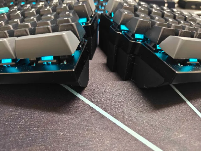 Keychron Q11 Tenting Support