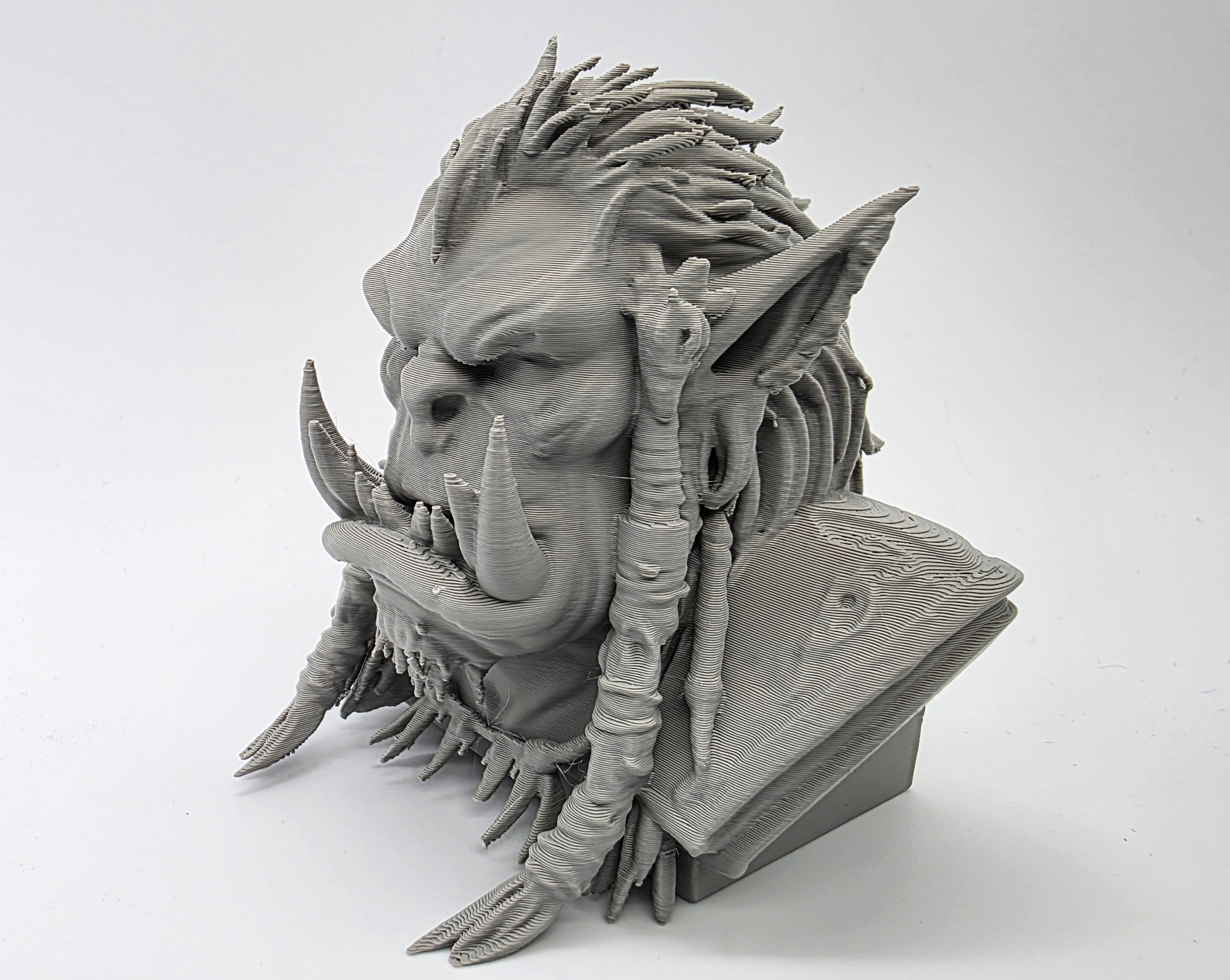 Miniatura 3 do modelo 3D Orc Chieftain Bust