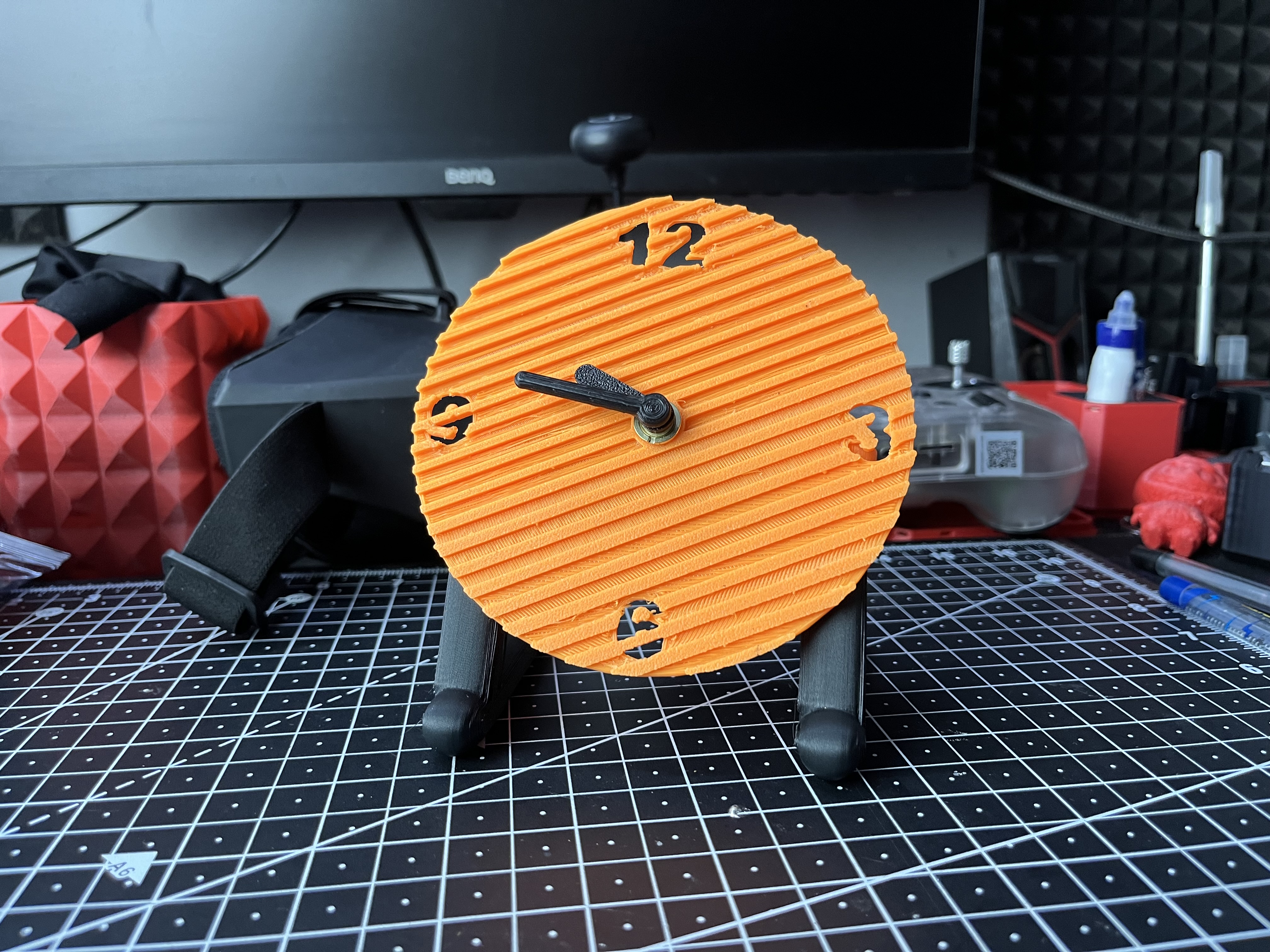Asymmetric Modern Table Clock