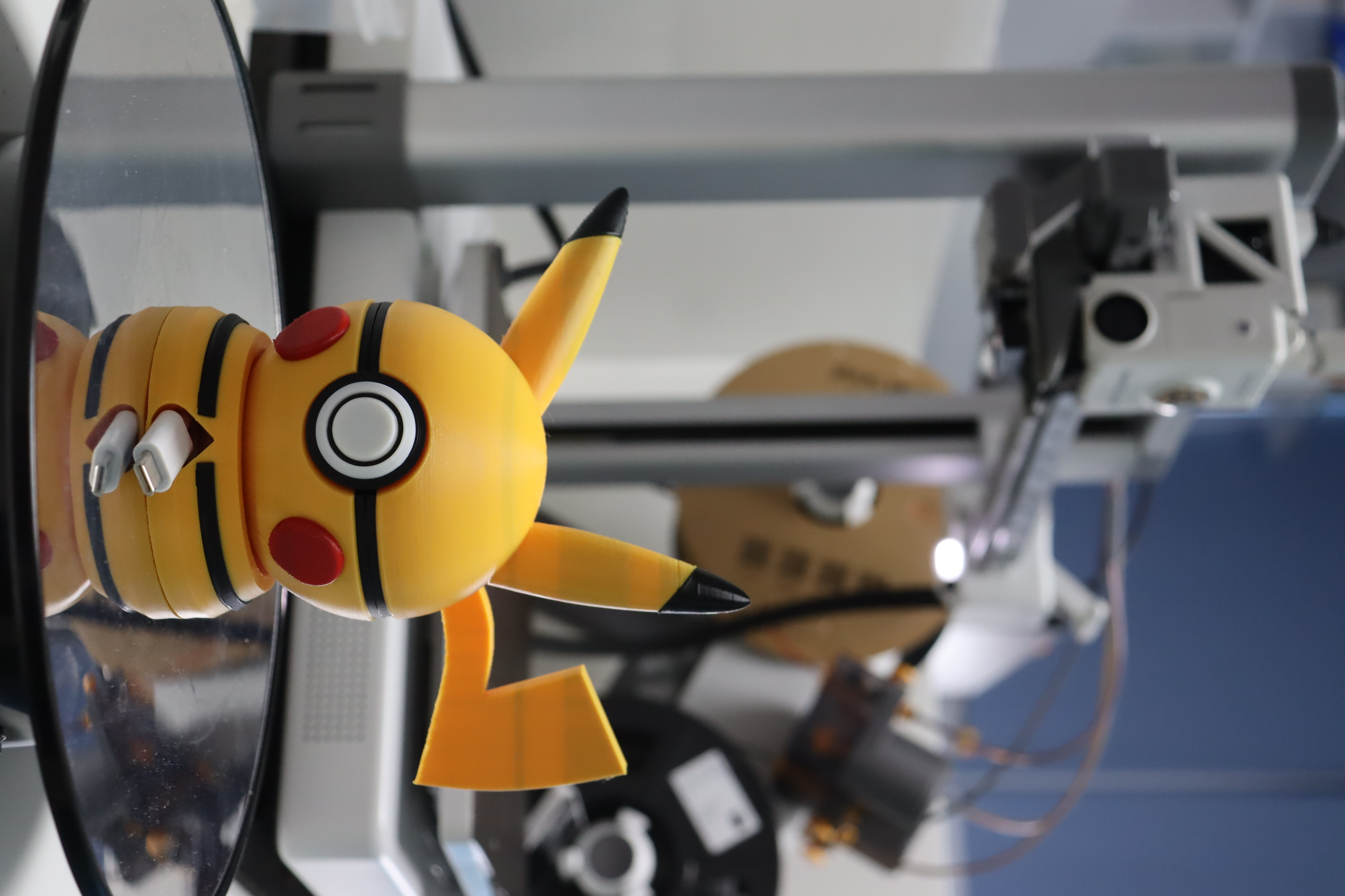 Pikachu Pokeball Magsafe Holder - Get 300 model on PATREON