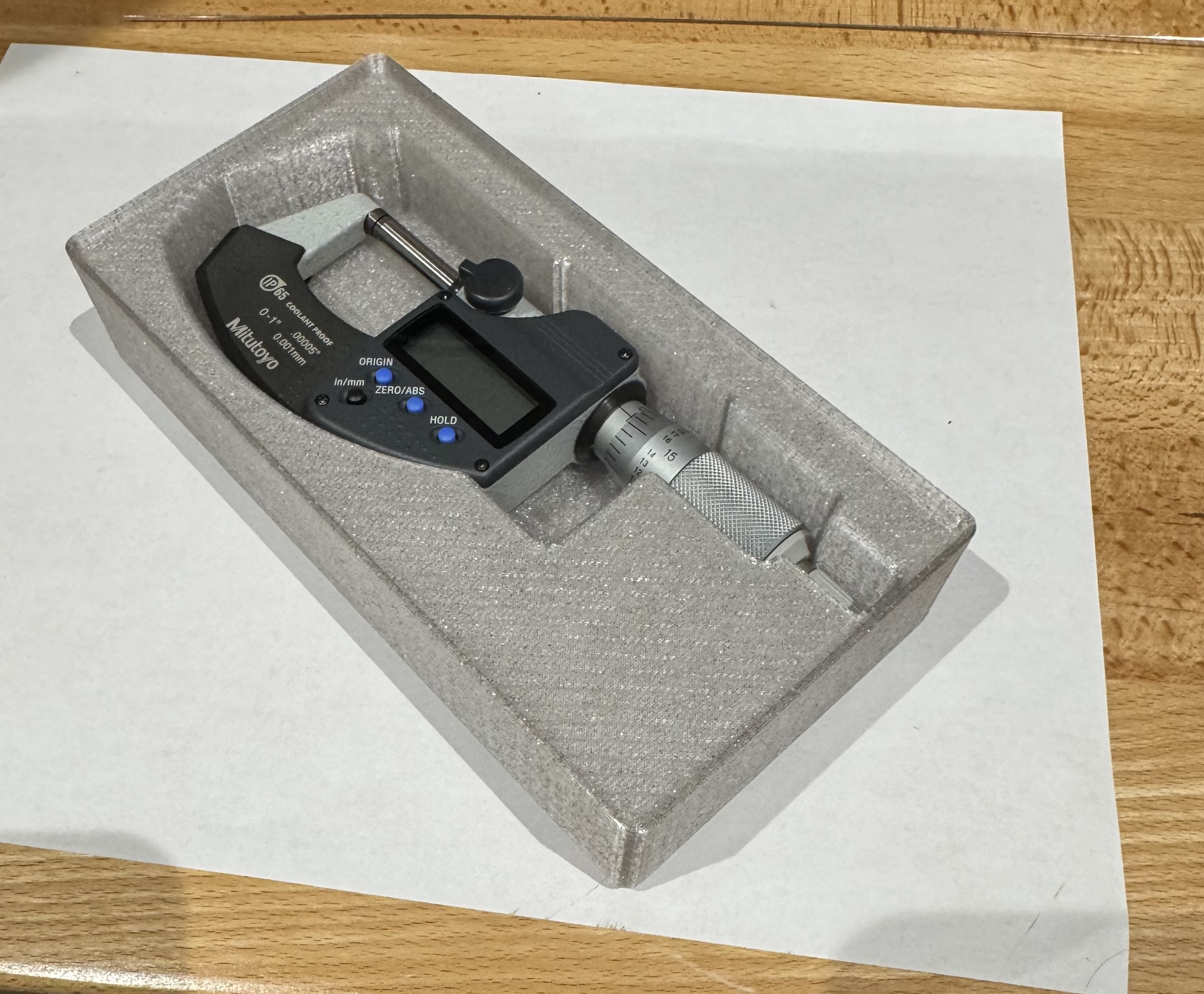 Gridfinity Mitutoyo Micrometer Holder (293-series coolant-proof 0-25mm)