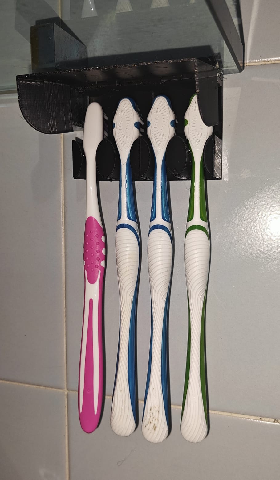 Universal Protective Toothbrush Holder