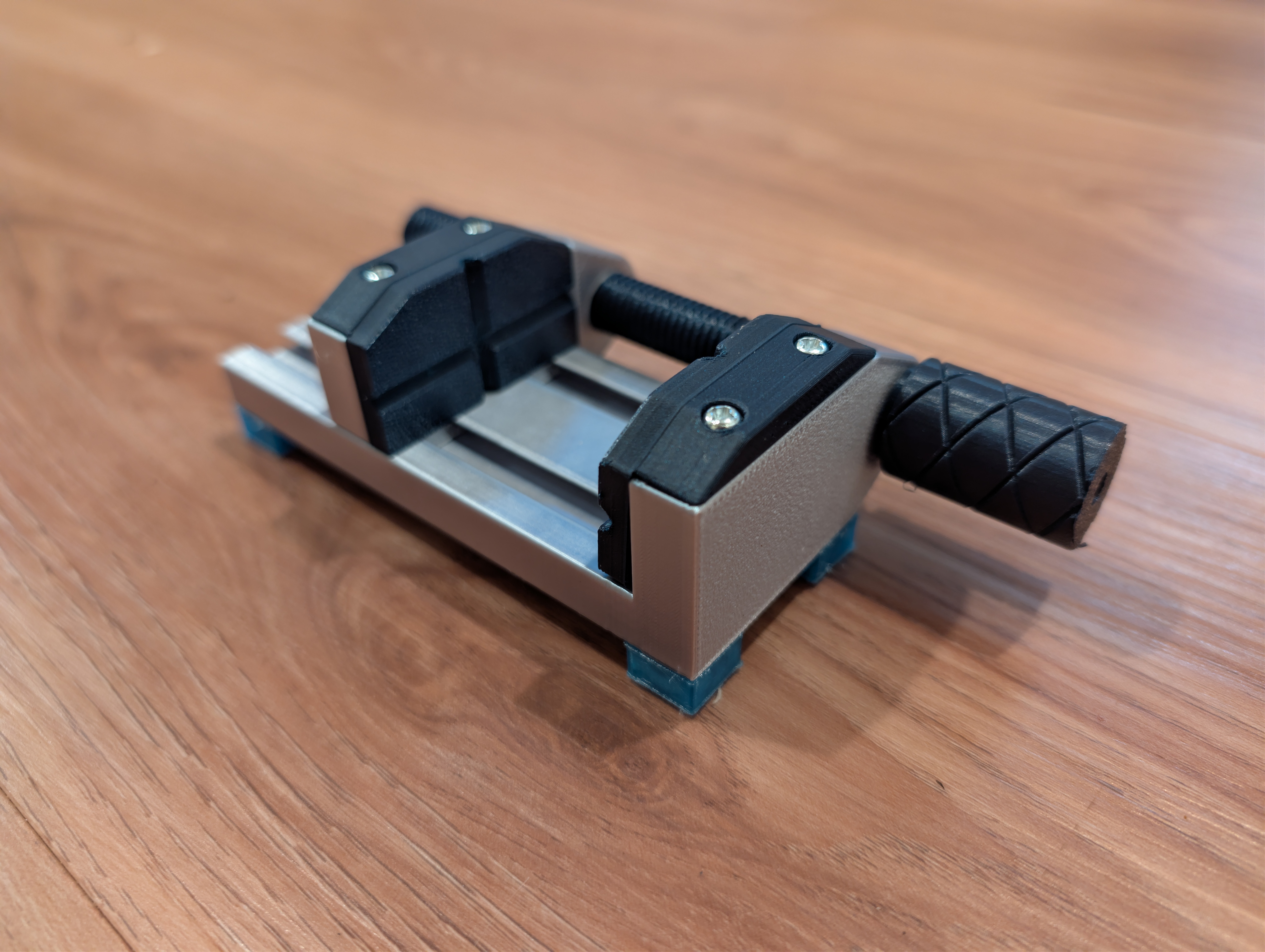 Parametric Mini Vise
