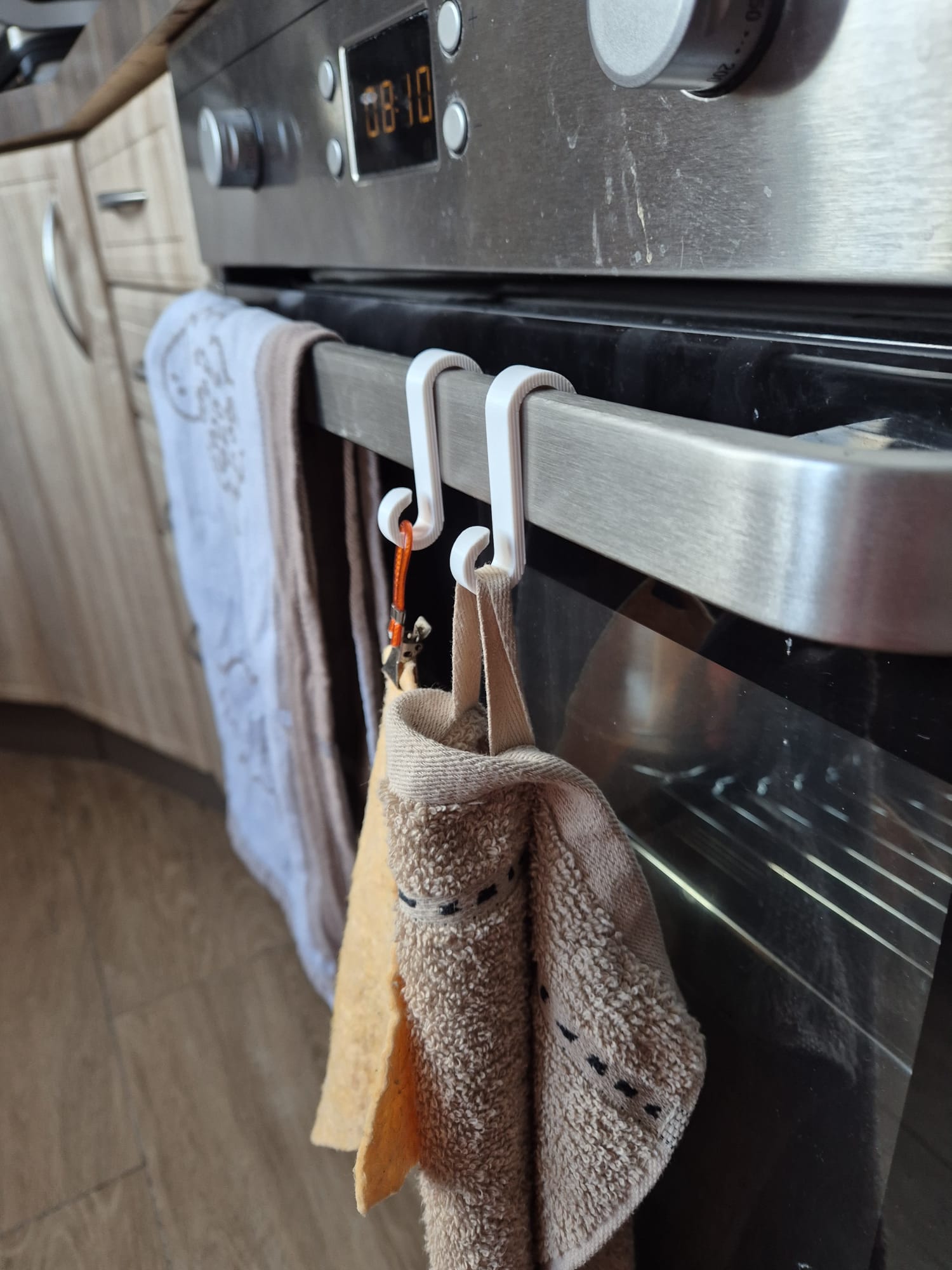Oven handle hook
