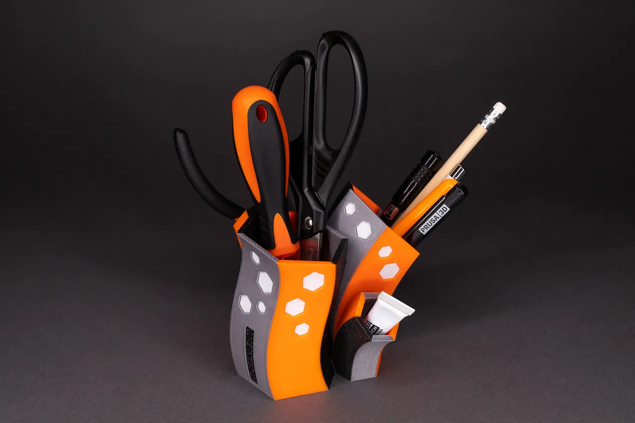 Hexagonal Pen Holder 4T&8T INDX by Prusa Research | Download free