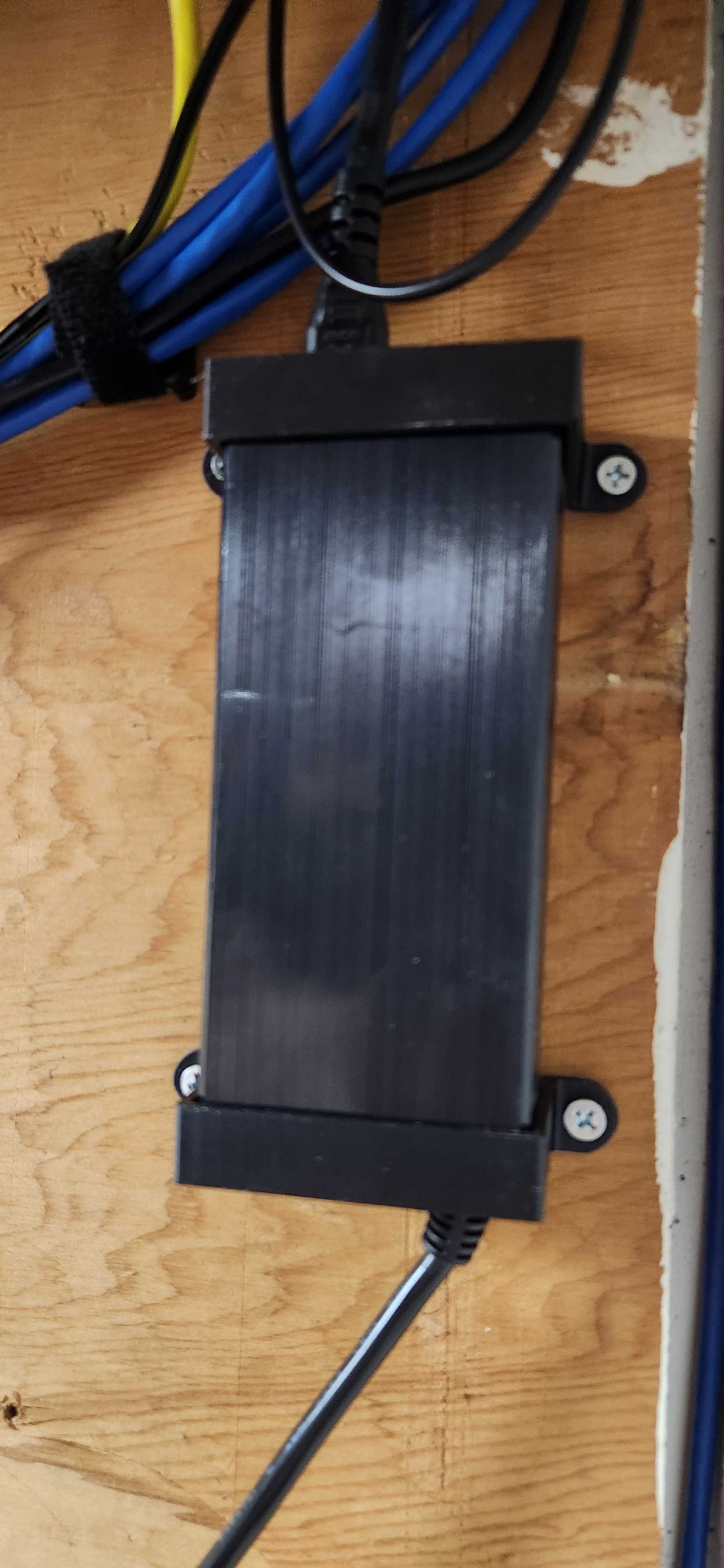 Cenmate 4 bay HDD DAS RAID Power Brick Strap
