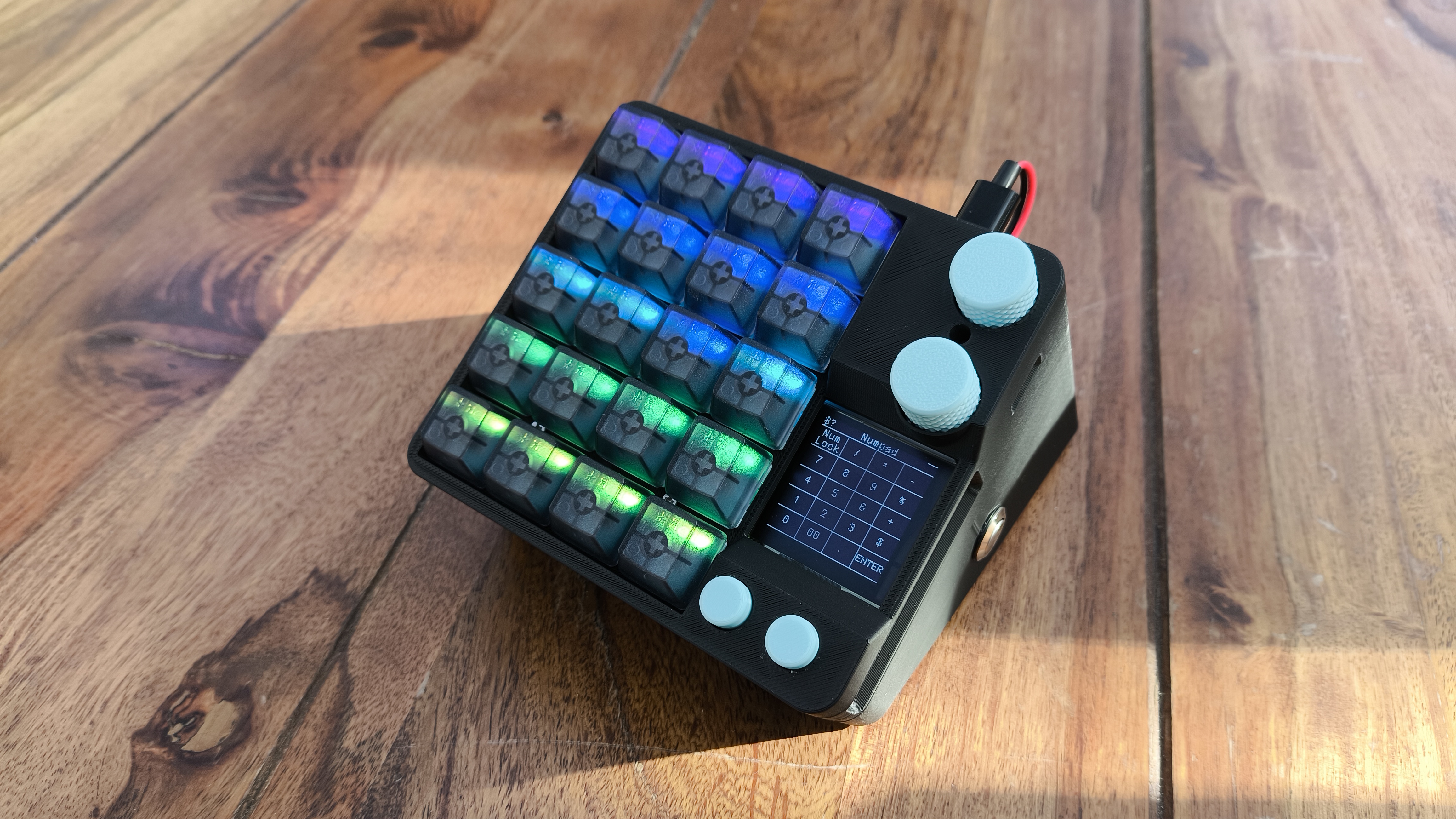 Ducky Pad Pro Case with Batterypack