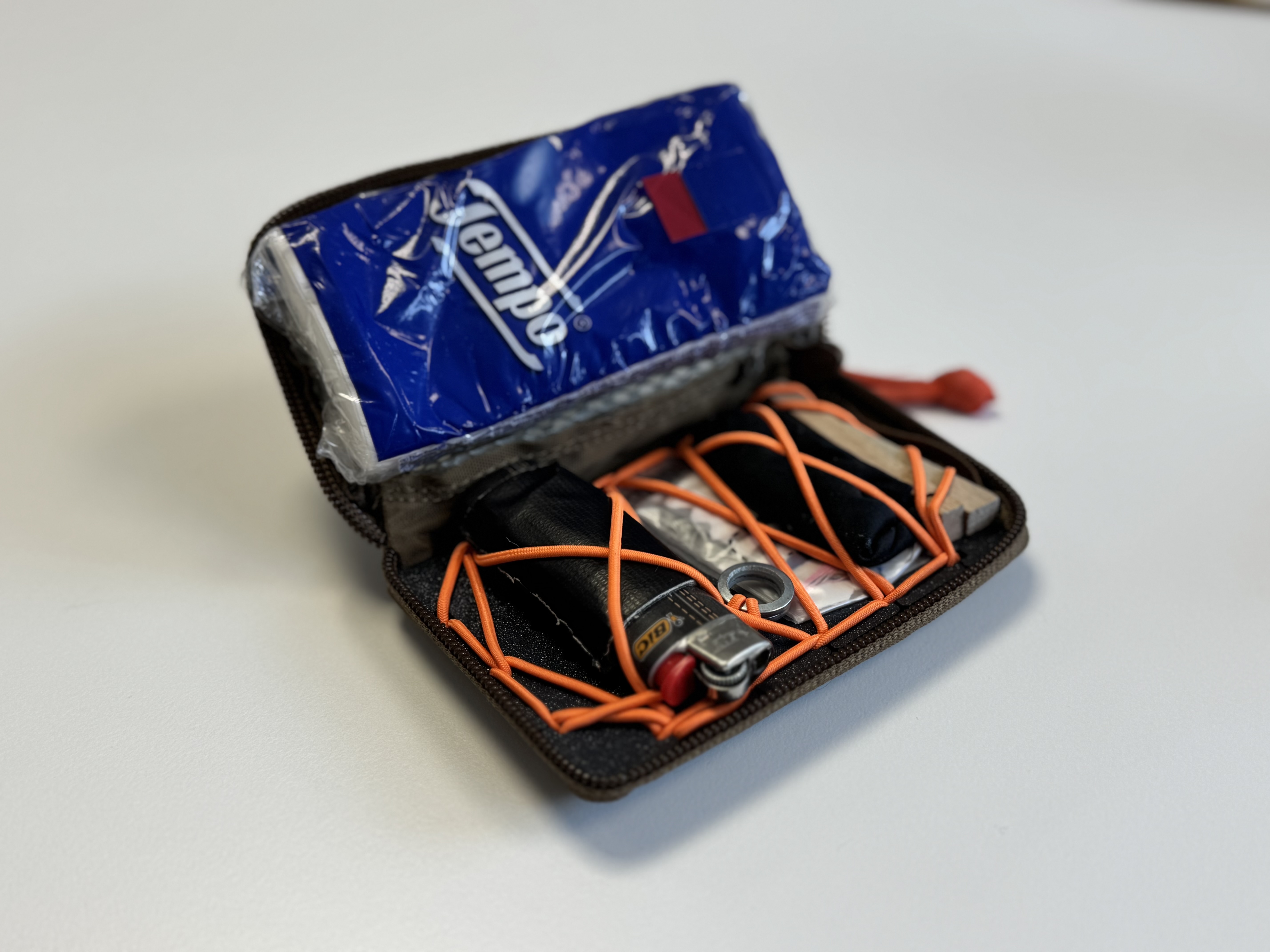 Miniatura 18 do modelo 3D EDC Rack / Tool organizer