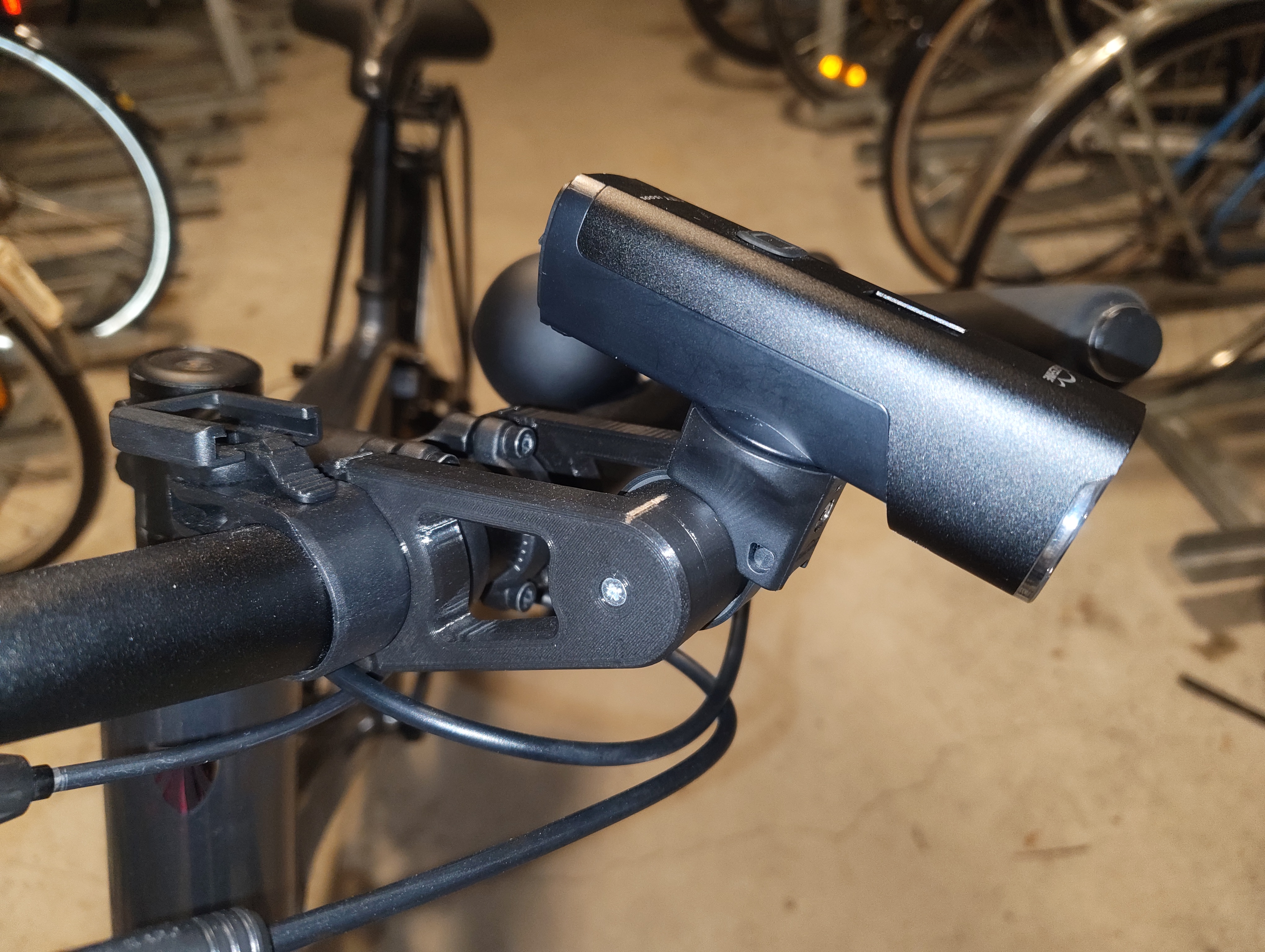 Handelbar Hood/Bar extension