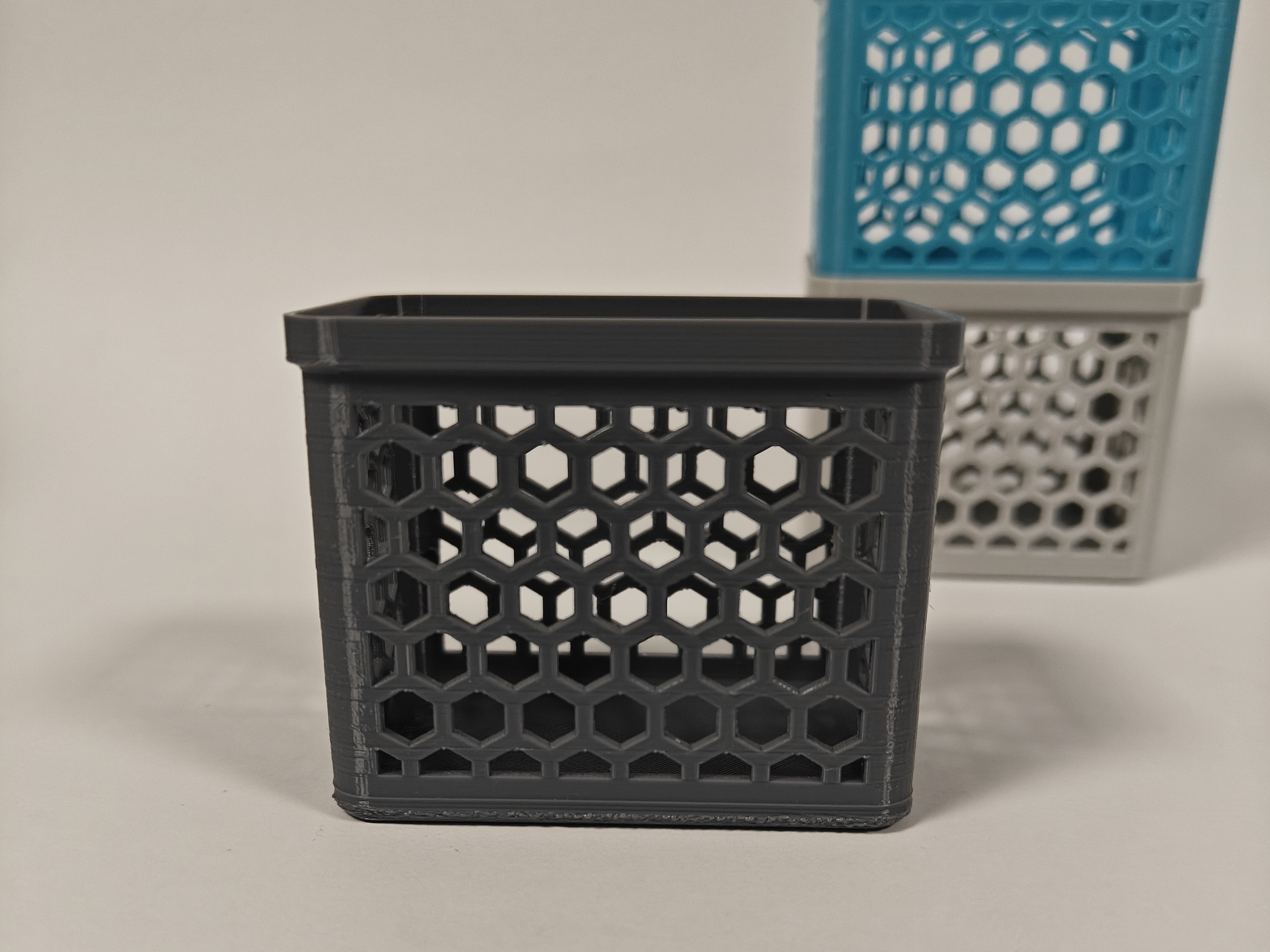 Miniatura 3 do modelo 3D Stackable Organizer Bins | 3 Sizes | Hex Pattern