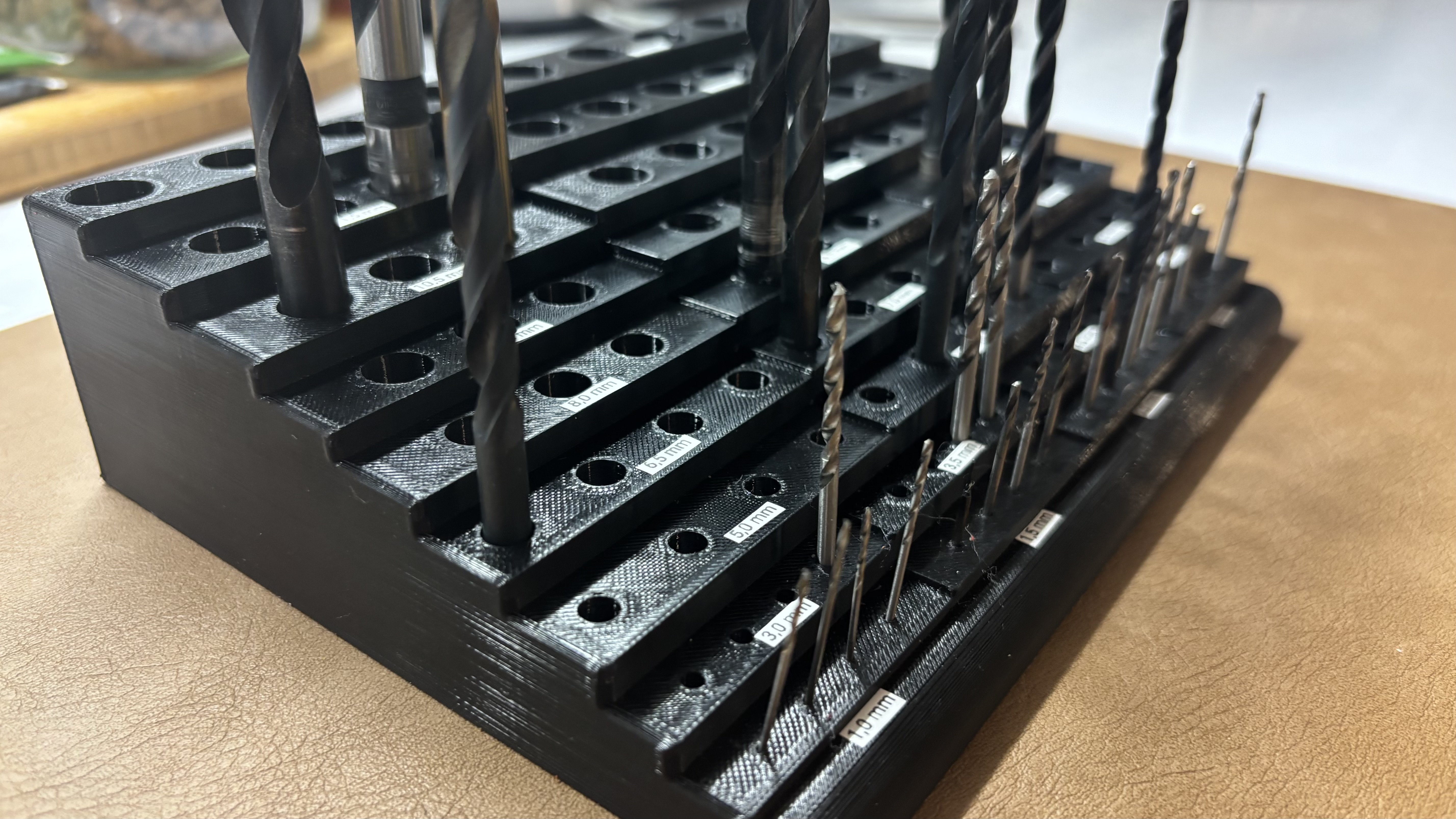 Drill bit holder