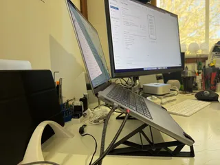 MacBook Pro Neck saver laptop stand 85 Degrees