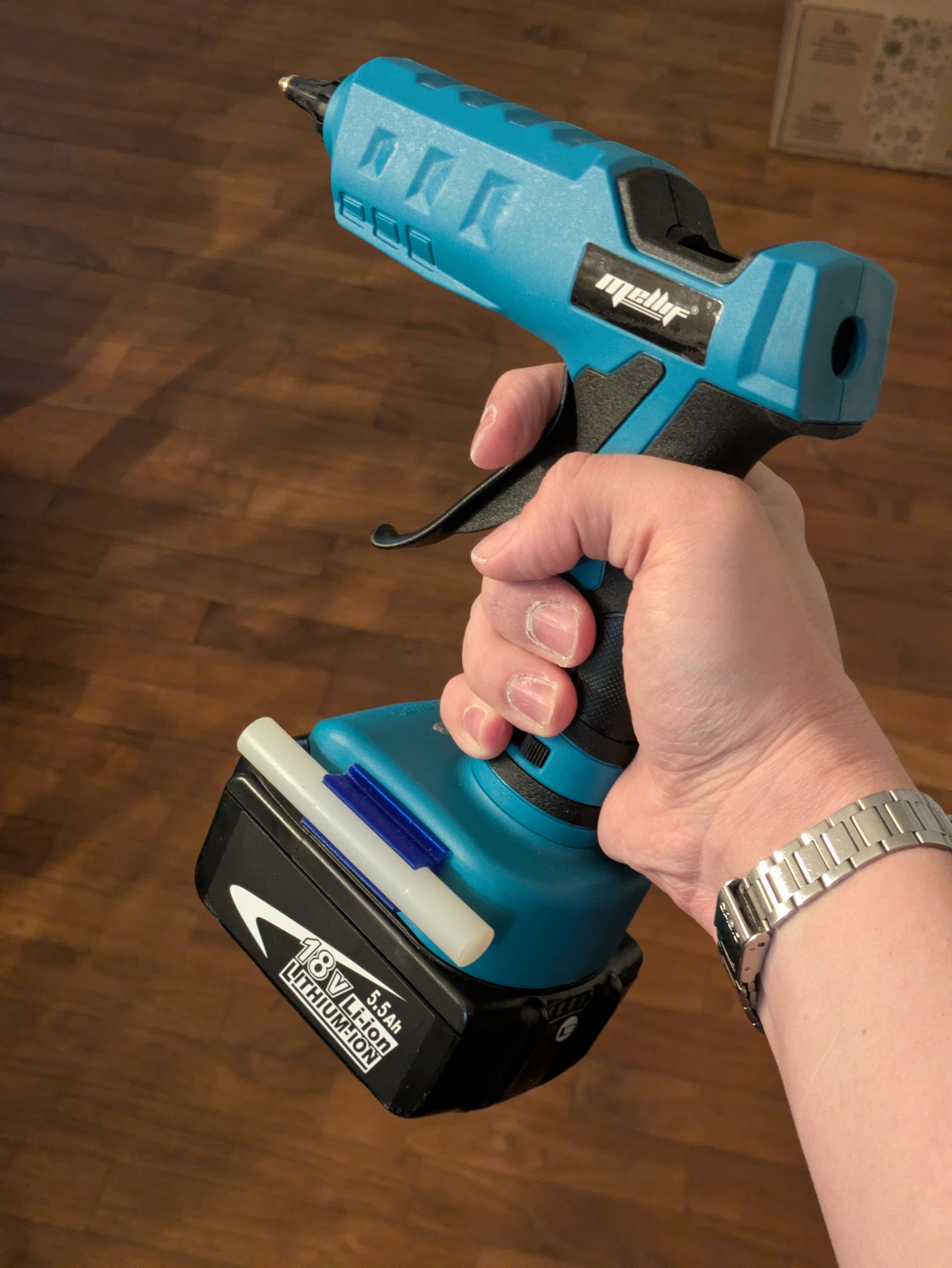 Gluegun extra stick holder