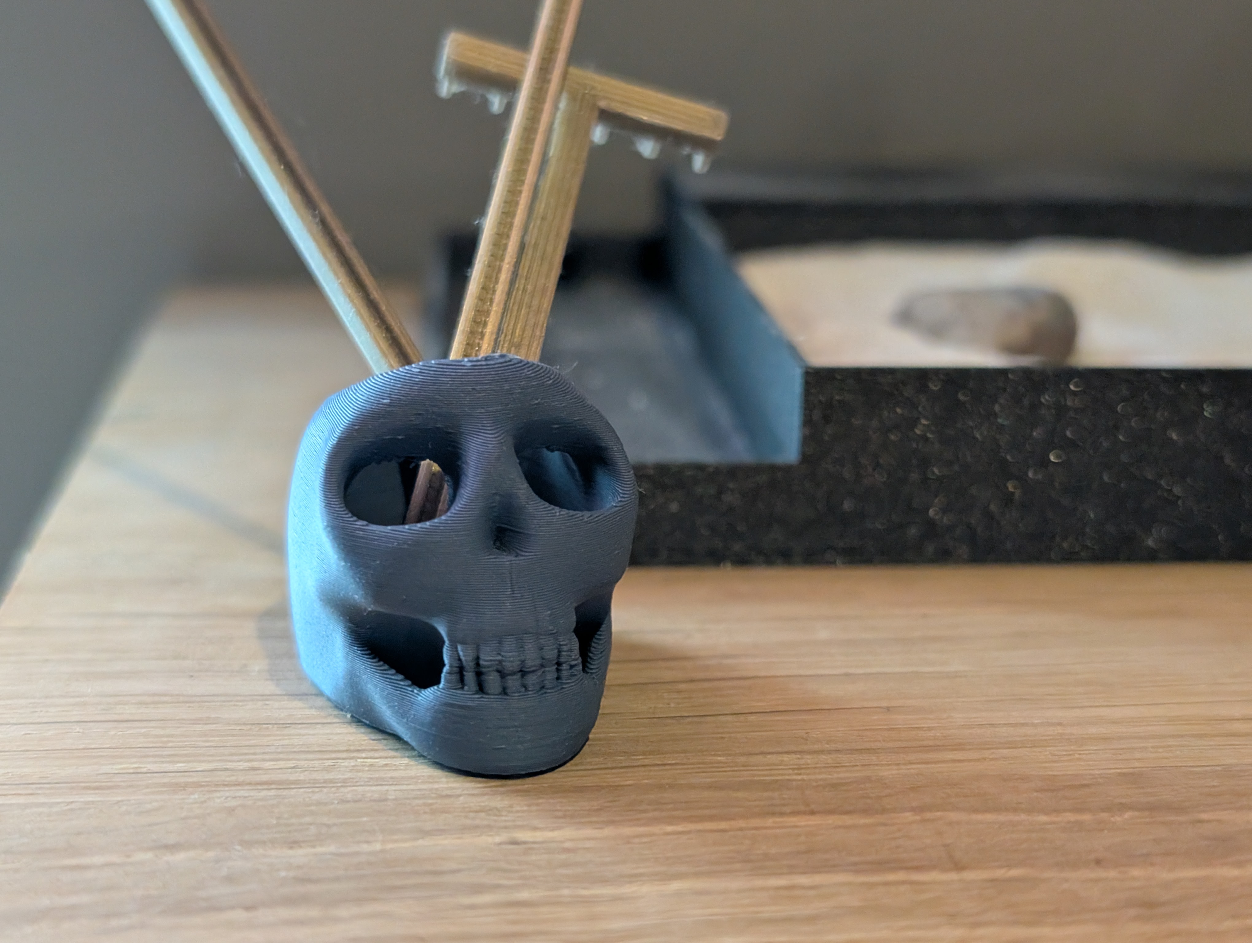 Skull Pen Holder — miniatura 4