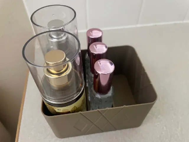Pretty Perfume Organizer