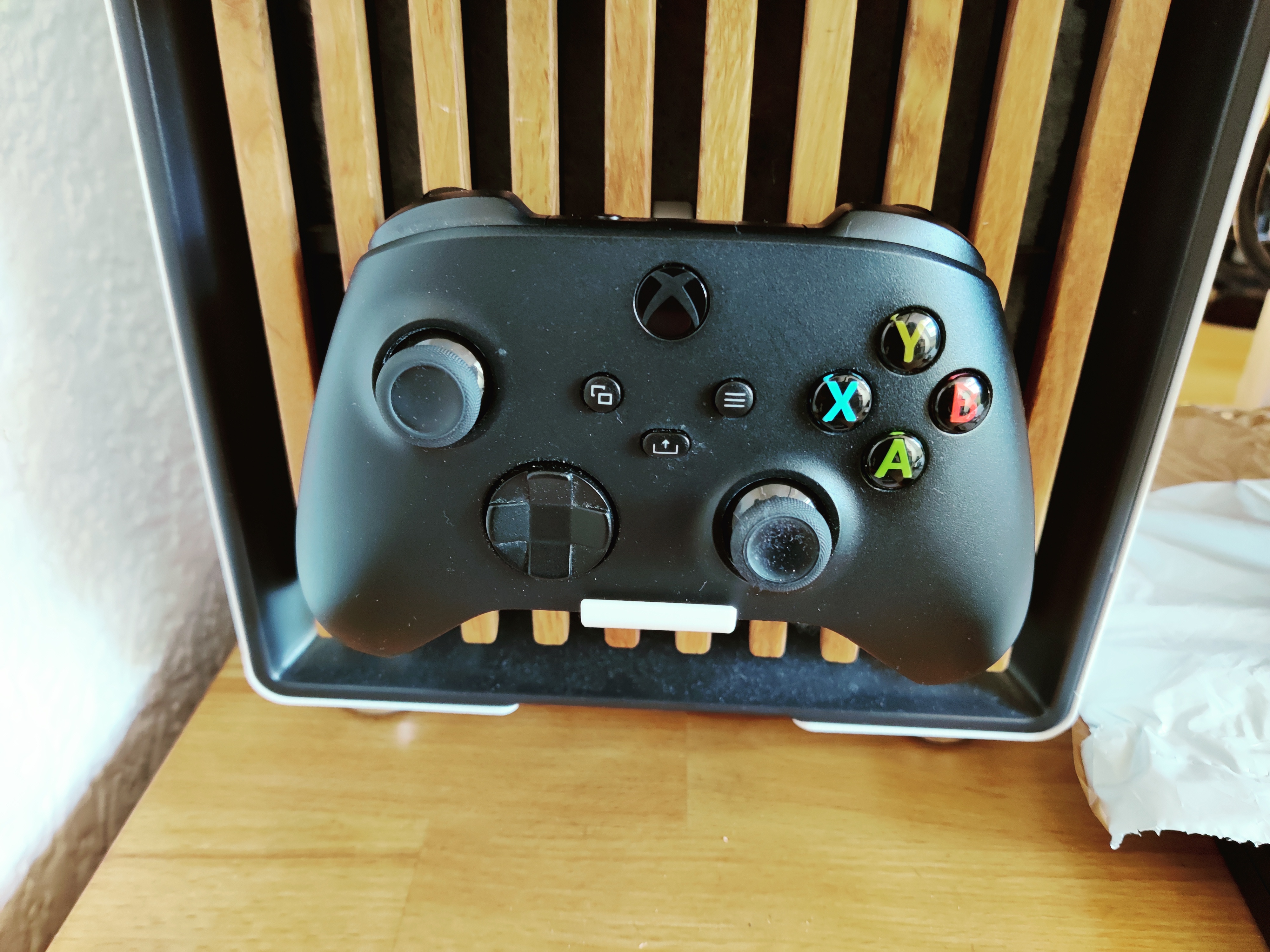Fractal North Xbox controller holder