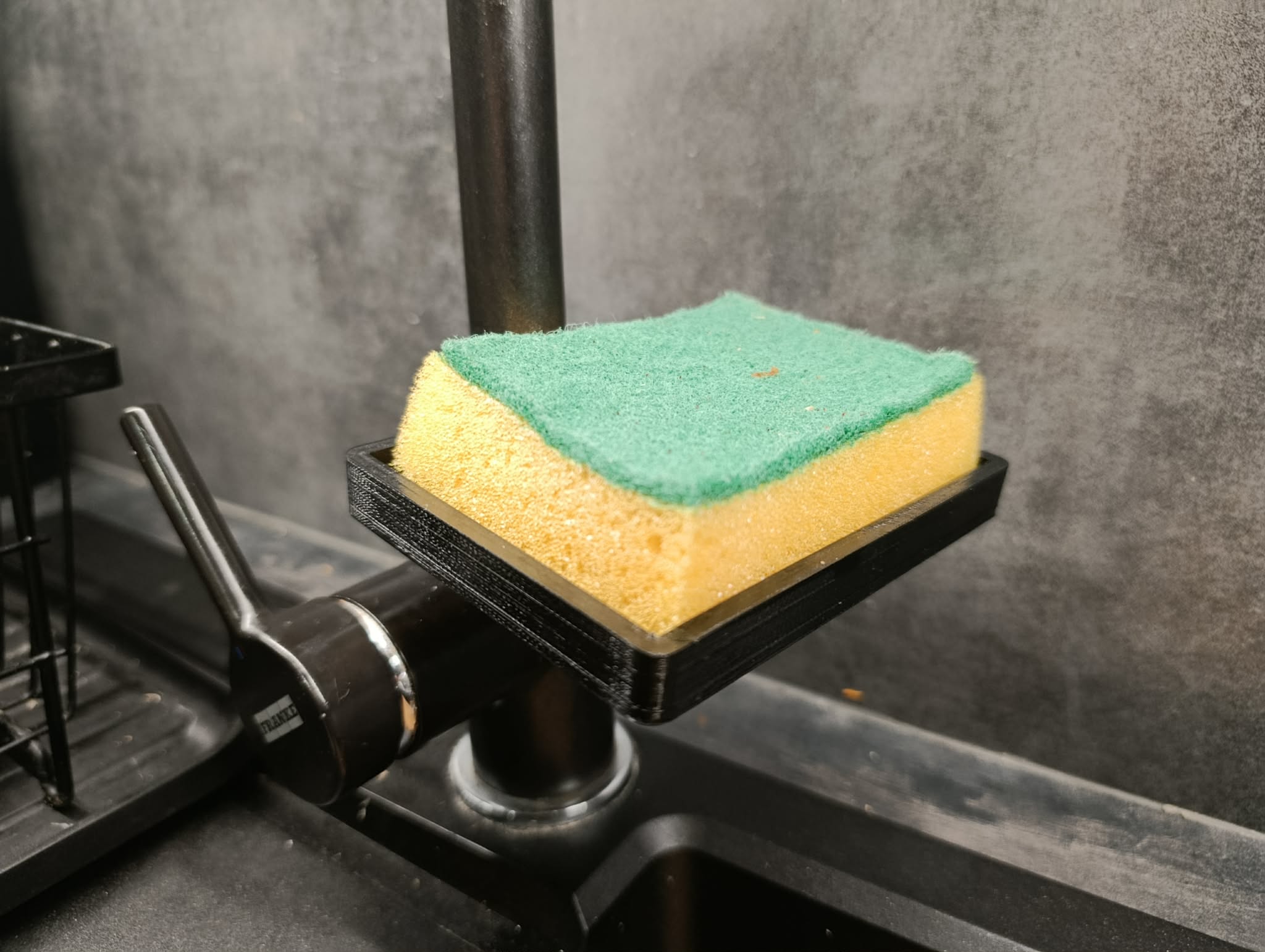 Sponge holder