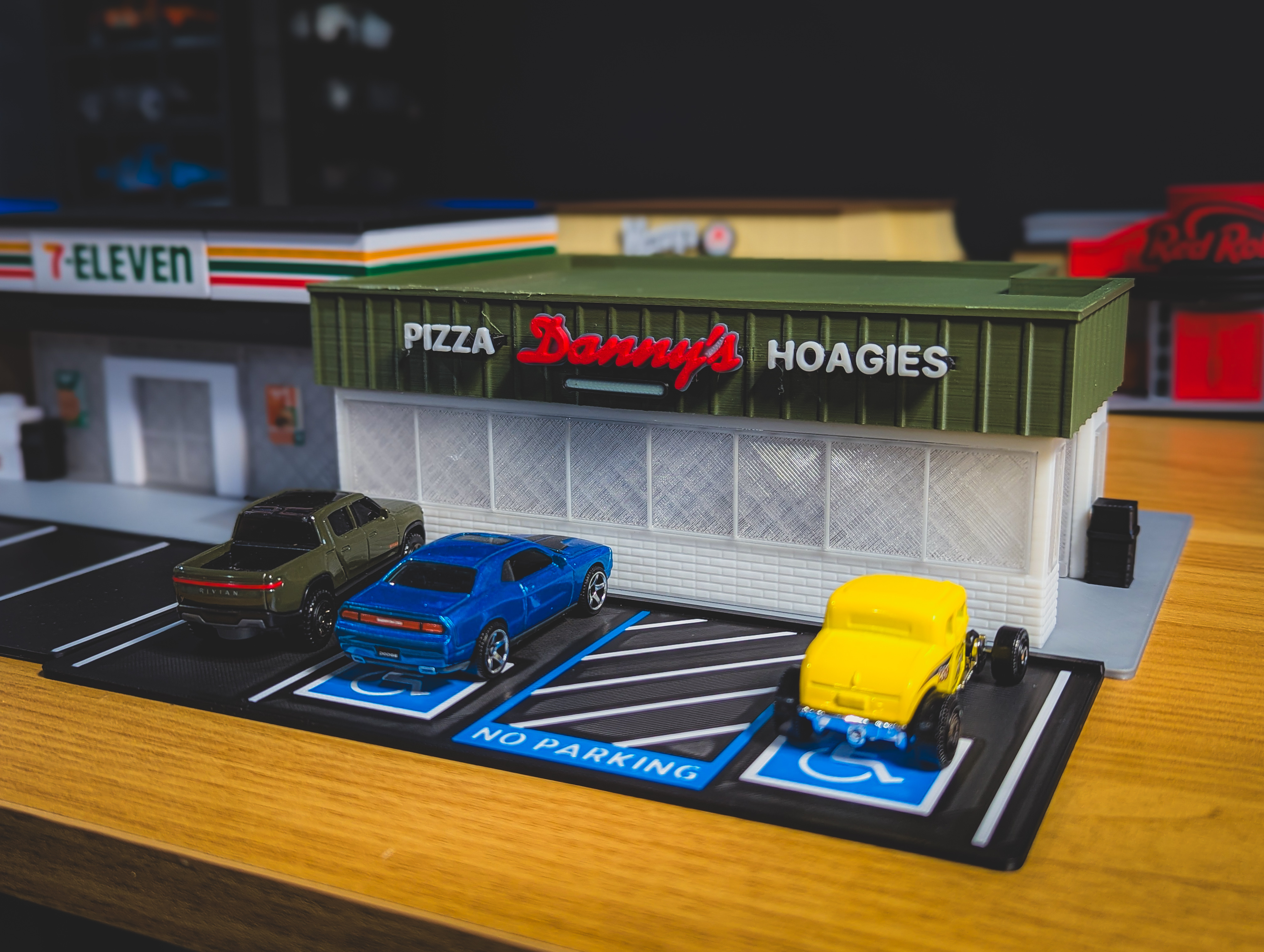 Danny's Pizza & Hoagies Model Set - 1:64 Scale Diorama — thumbnail 7