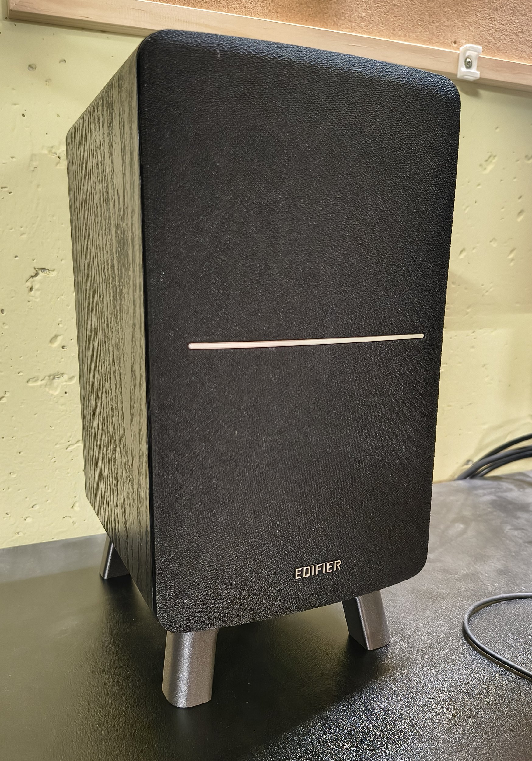 Speaker (Edifier R1280DB) stand
