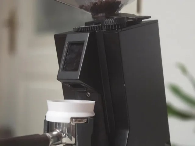 Smart Grind by Weight Eureka Mignon Mod Remix - Breville/Sage 54 mm version + inclination