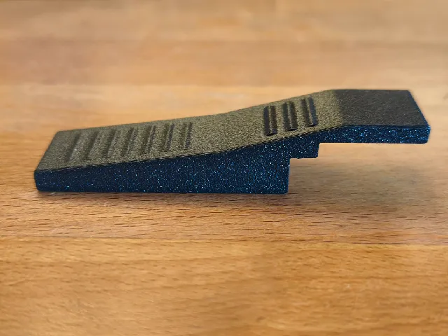 X-axis rail cleaner for Qidi Q2