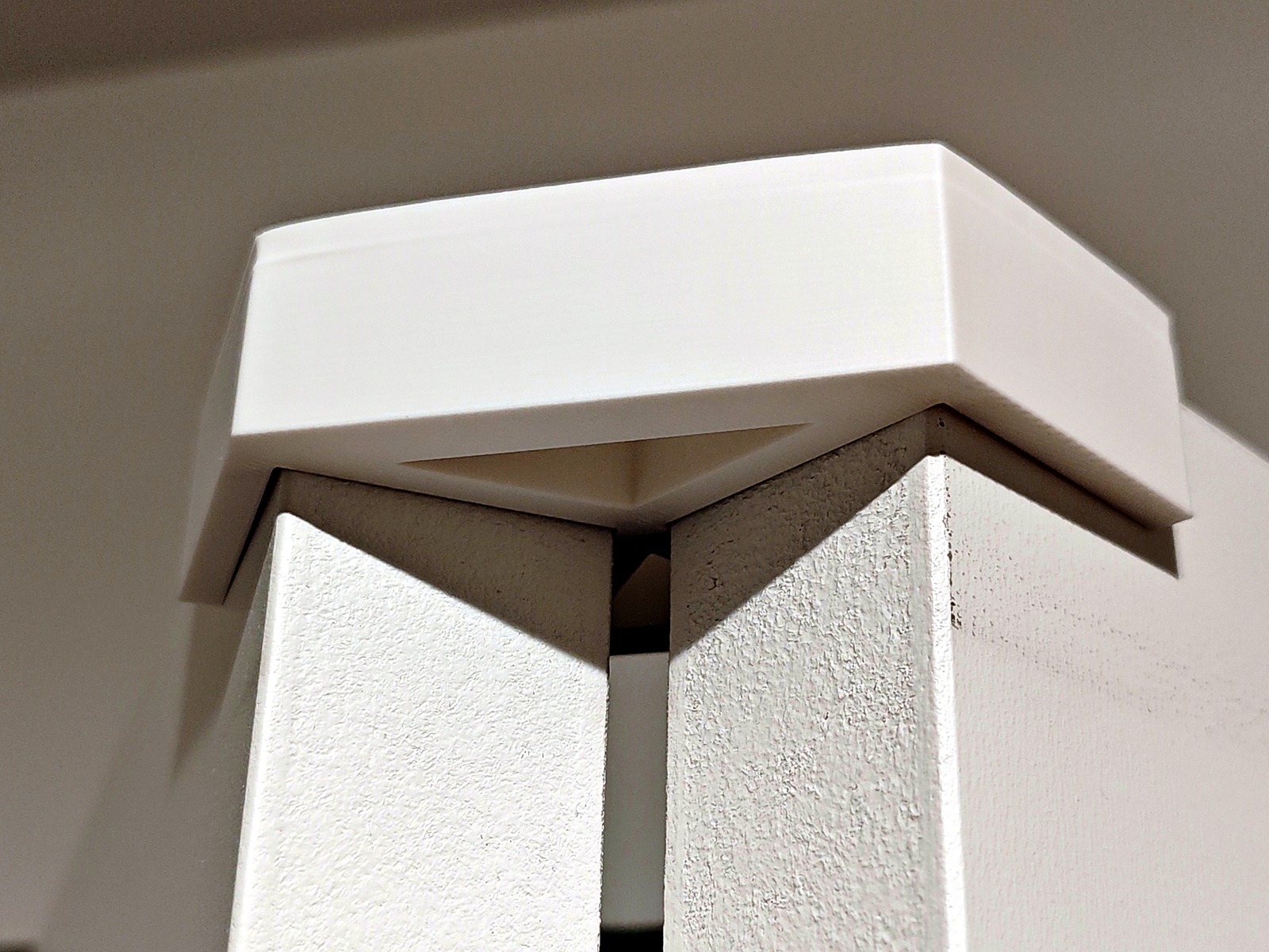 Bifold Door Holder, 65°, for 35 mm Panels