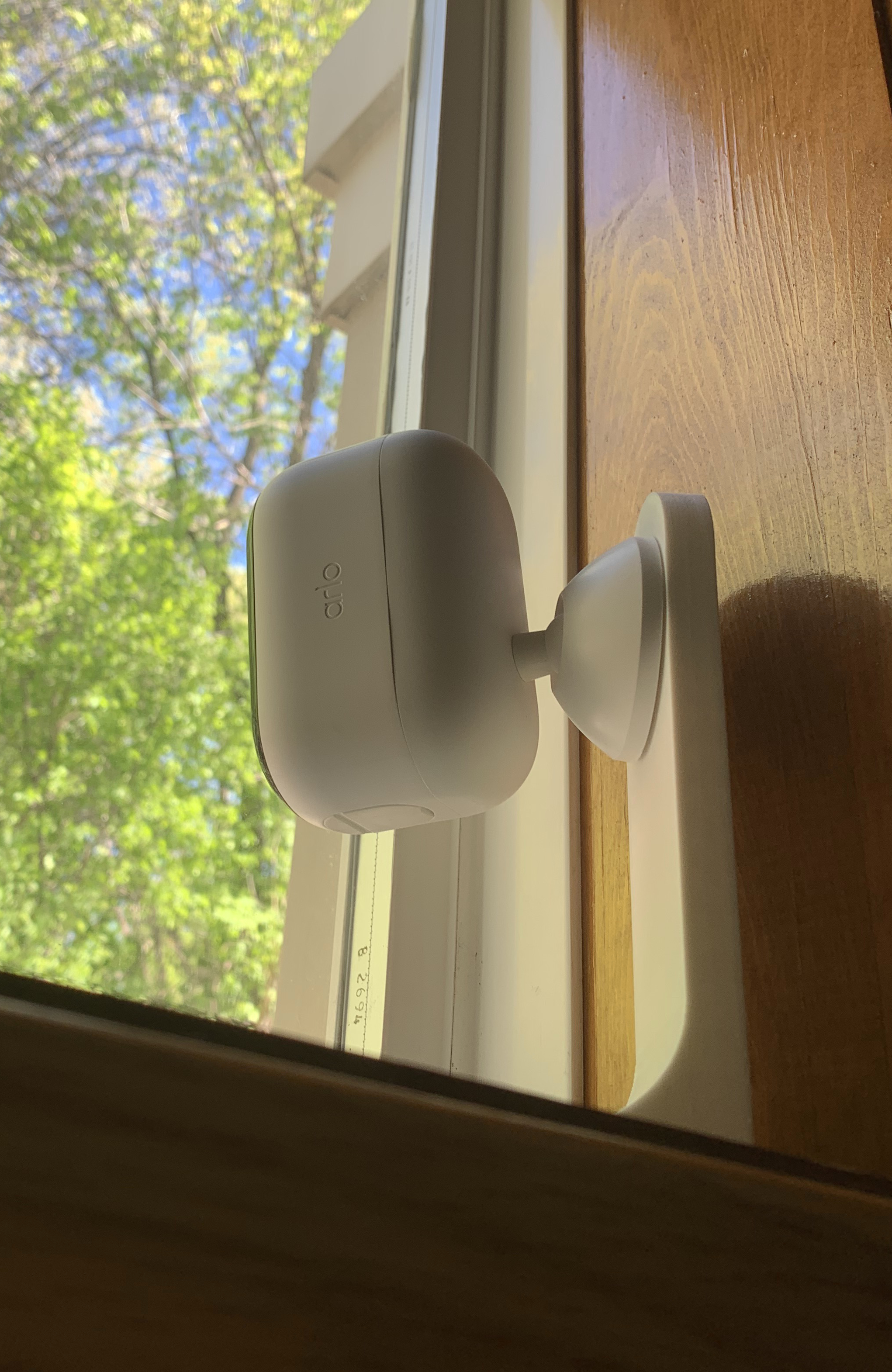 Arlo Essential Camera Stand