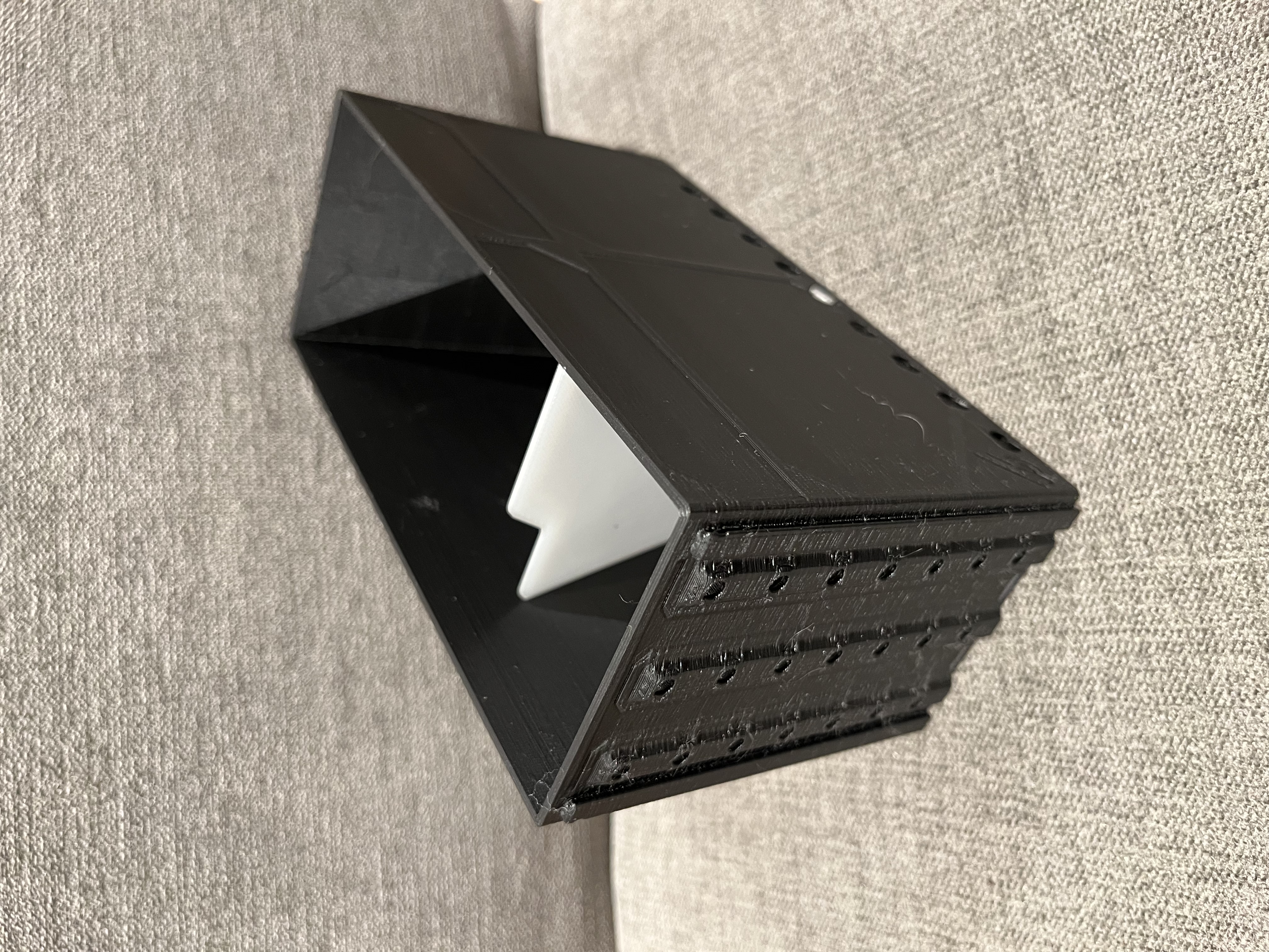 Snap-in divider cards for organizing GEN2 drawers