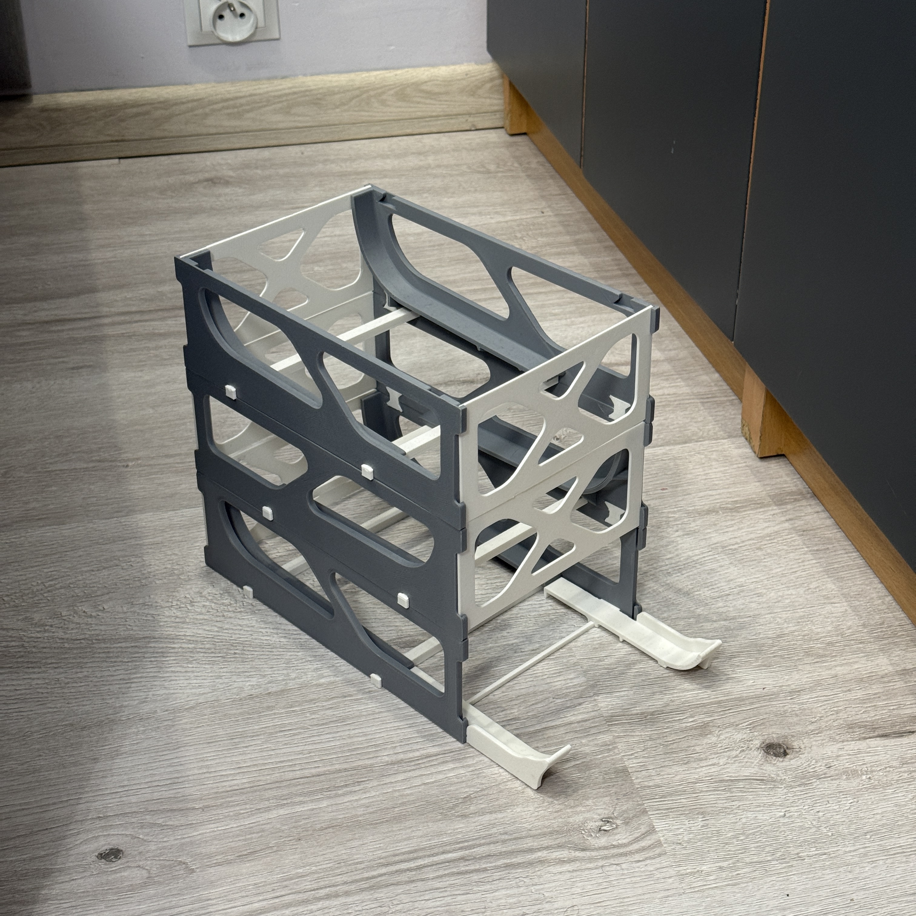 Miniatura 4 do modelo 3D Customizable Can Dispenser (Redbull)
