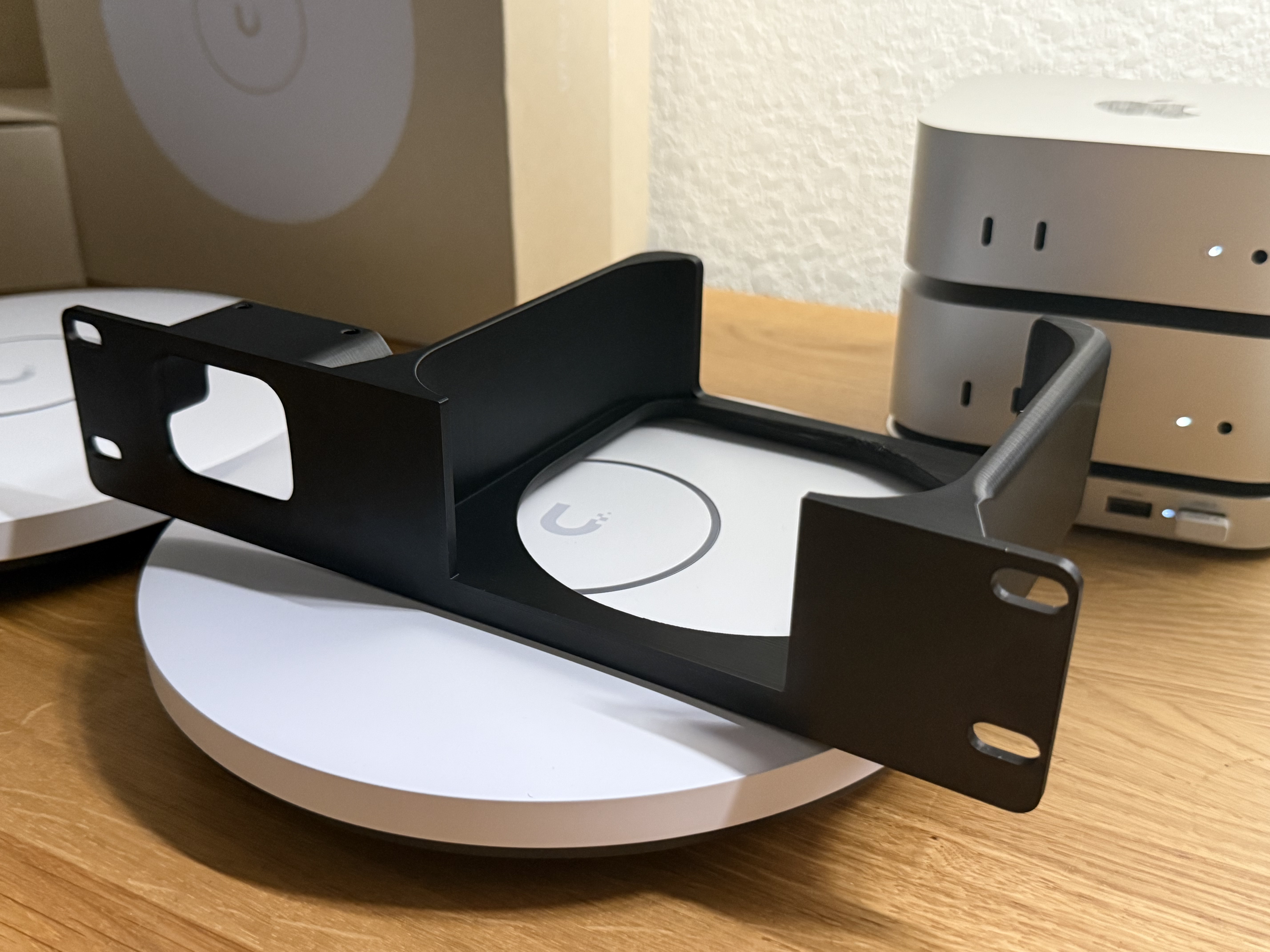 M4 Mac mini and JetKVM 10" Mini Rack Mount
