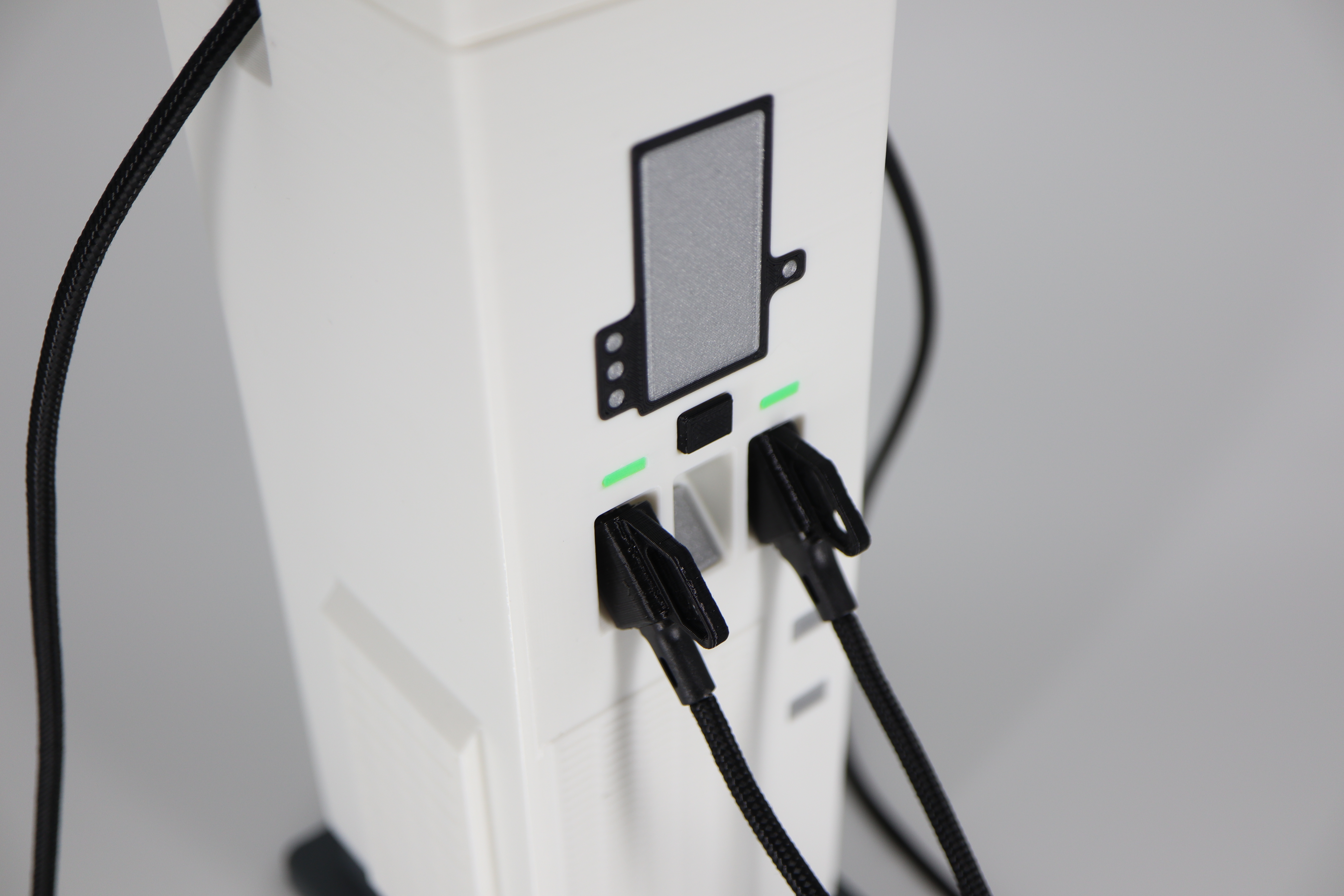 Enercharge ECC320-inspired Smartphone Chargingstation