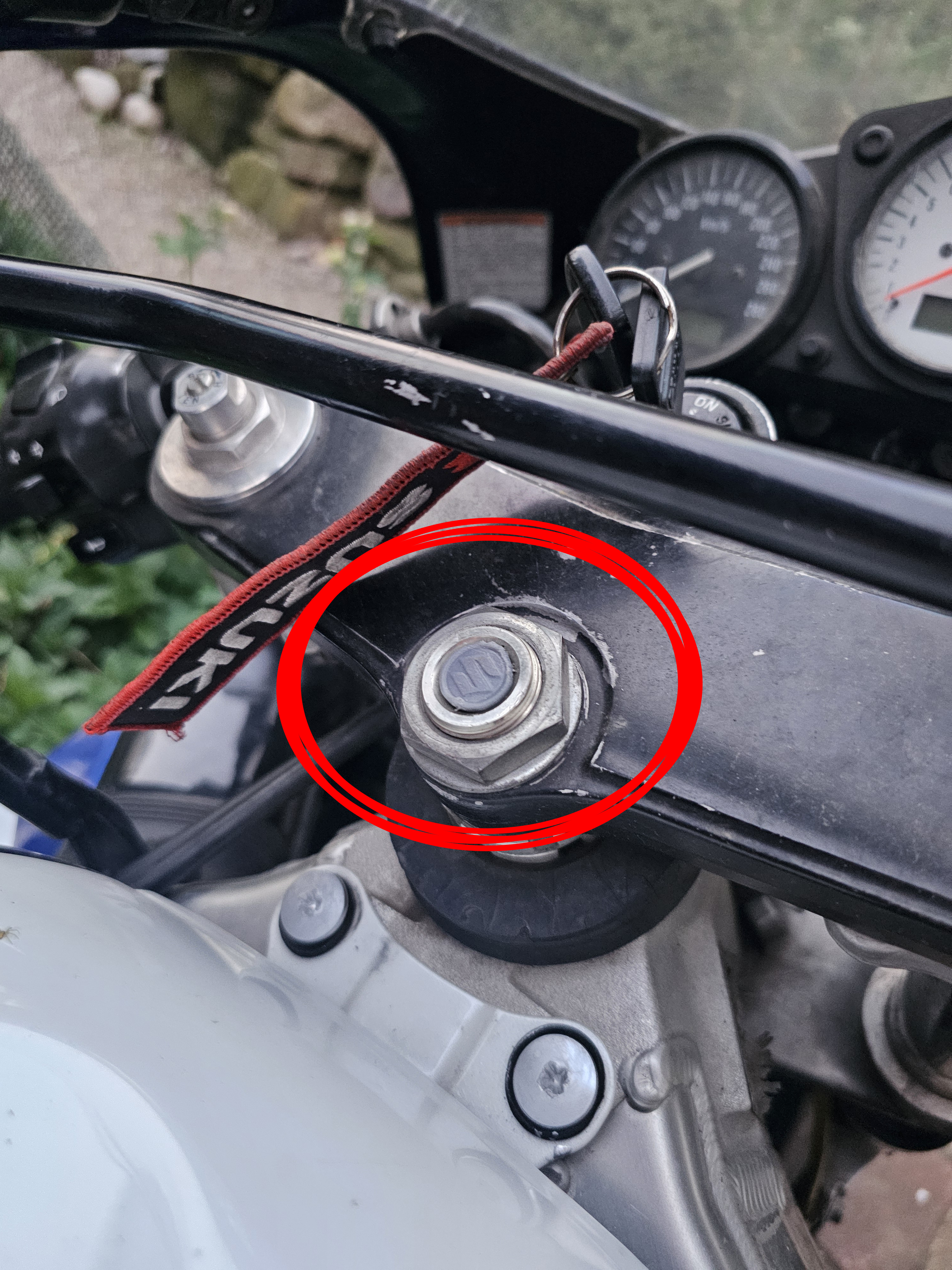 Suzuki GSX-R Steering "PLUG" (STEM YOKE TREE PLUG)