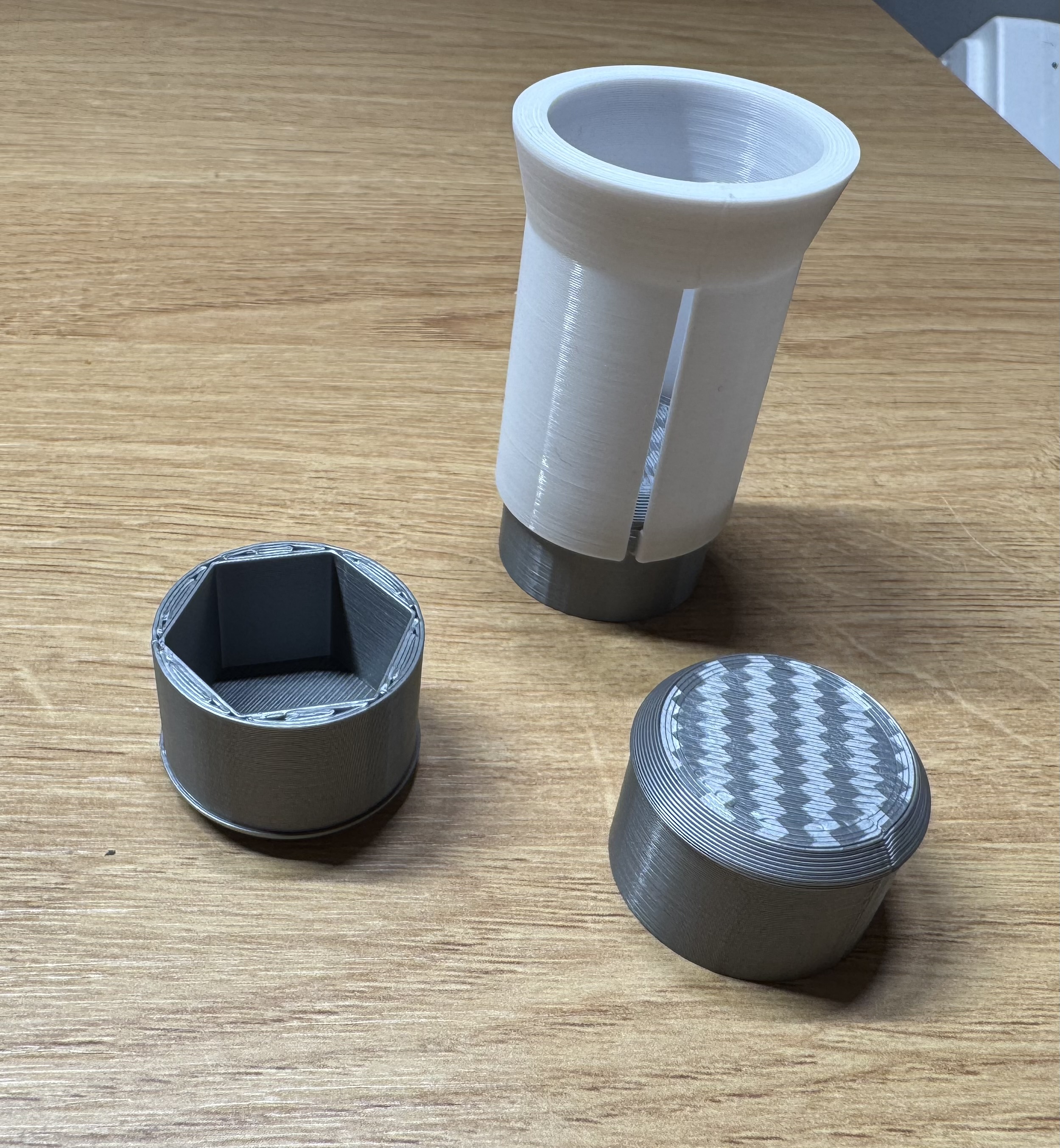 Cap nut 21mm and removal tool