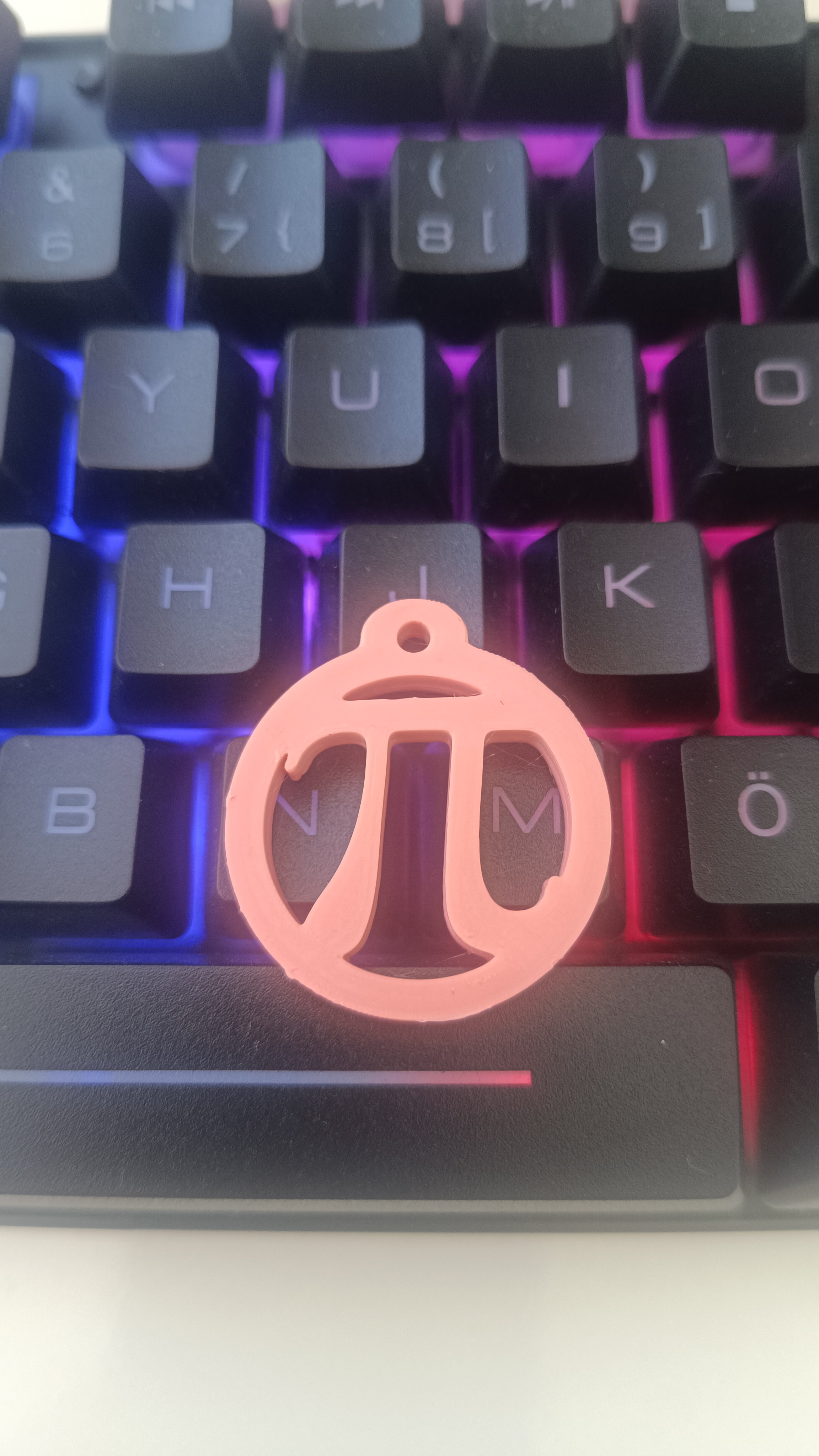 Miniatura 2 do modelo 3D Pi Keychain