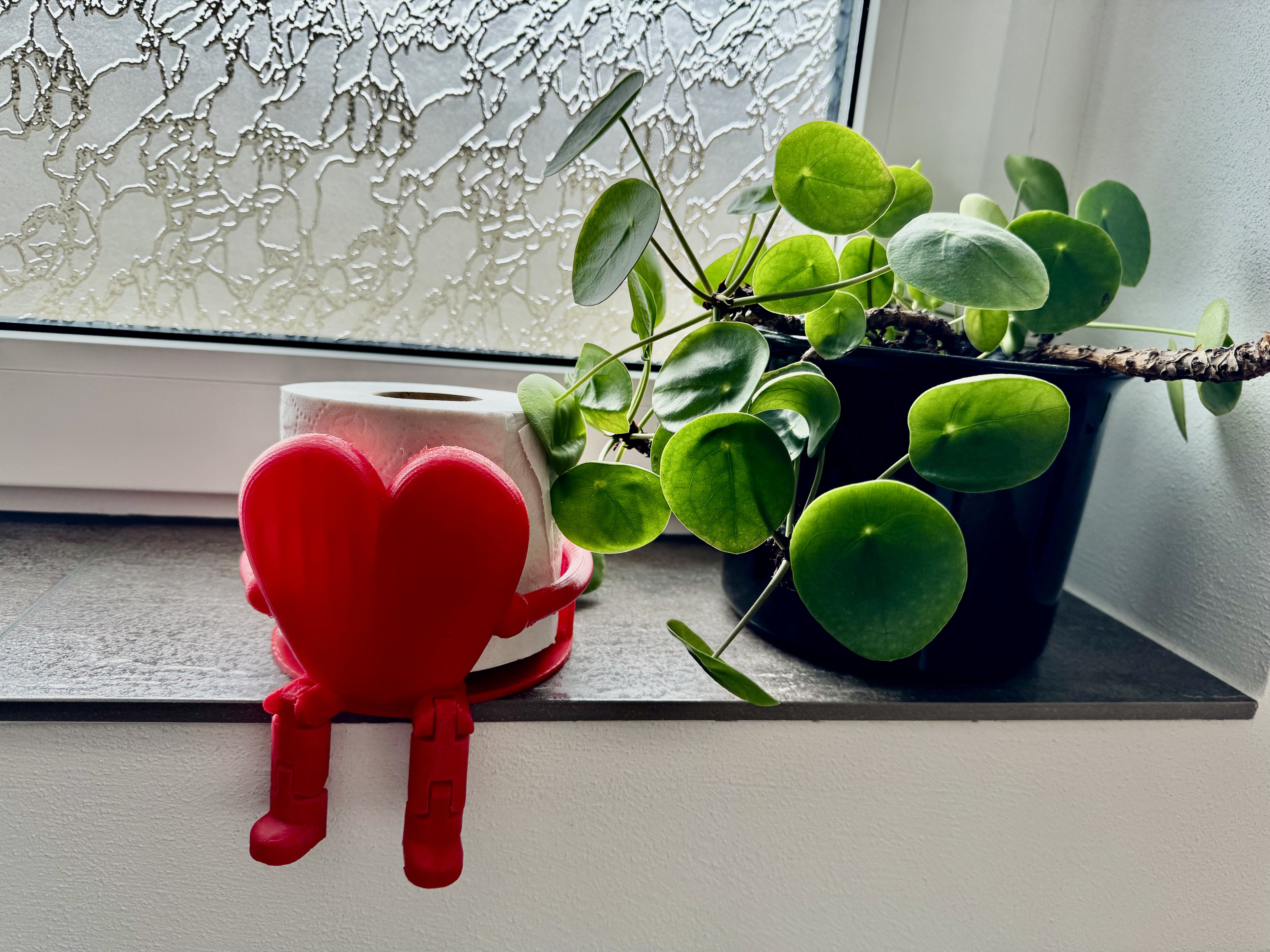 Heart Toilet Paper Roll Gnome - Herz Toilettenmännchen Klopapier Rolle